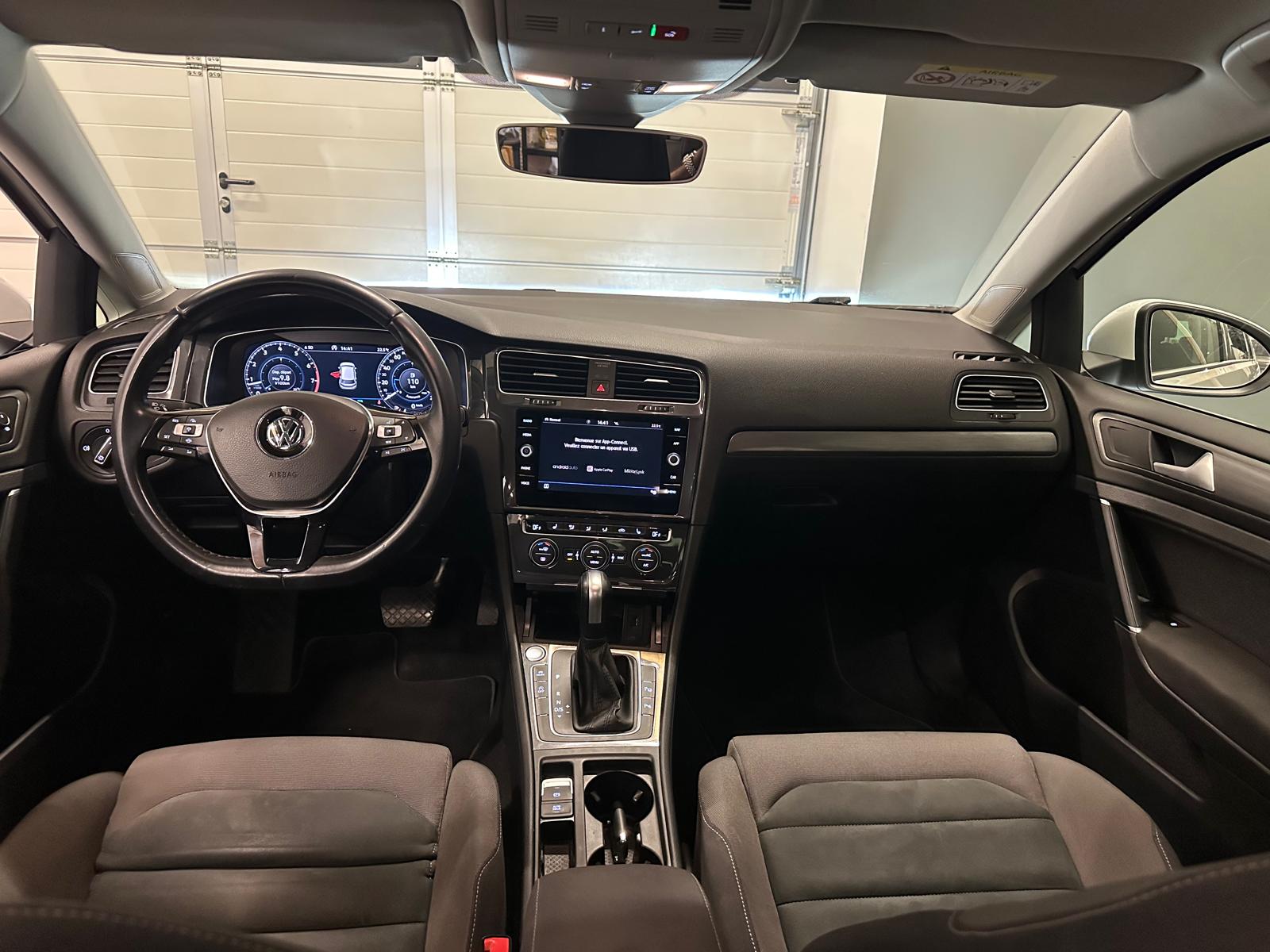VW Golf 1.5 TSI R-LINE Edition 45 DSG-image-13