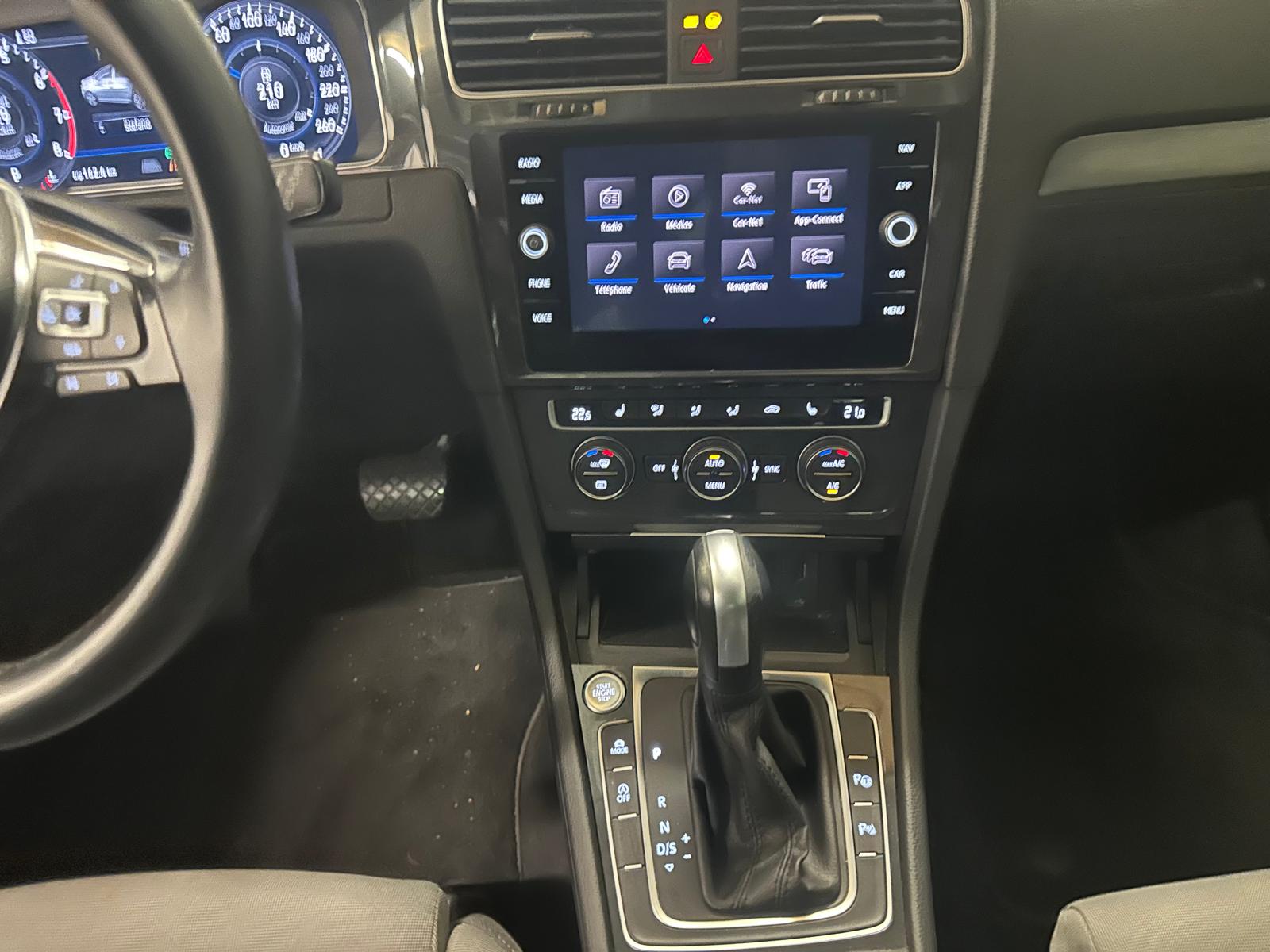 VW Golf 1.5 TSI R-LINE Edition 45 DSG-image-14