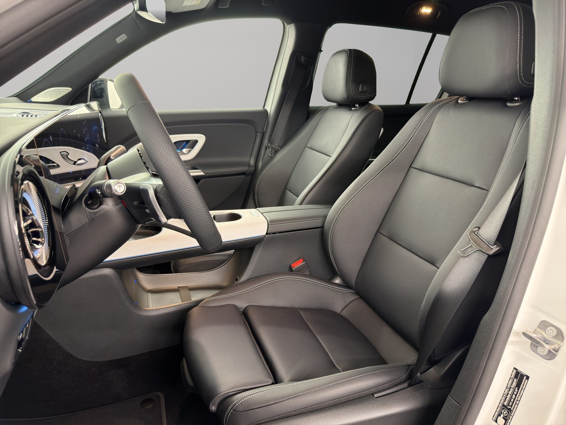 MERCEDES-BENZ GLB 220 4matic-image-6