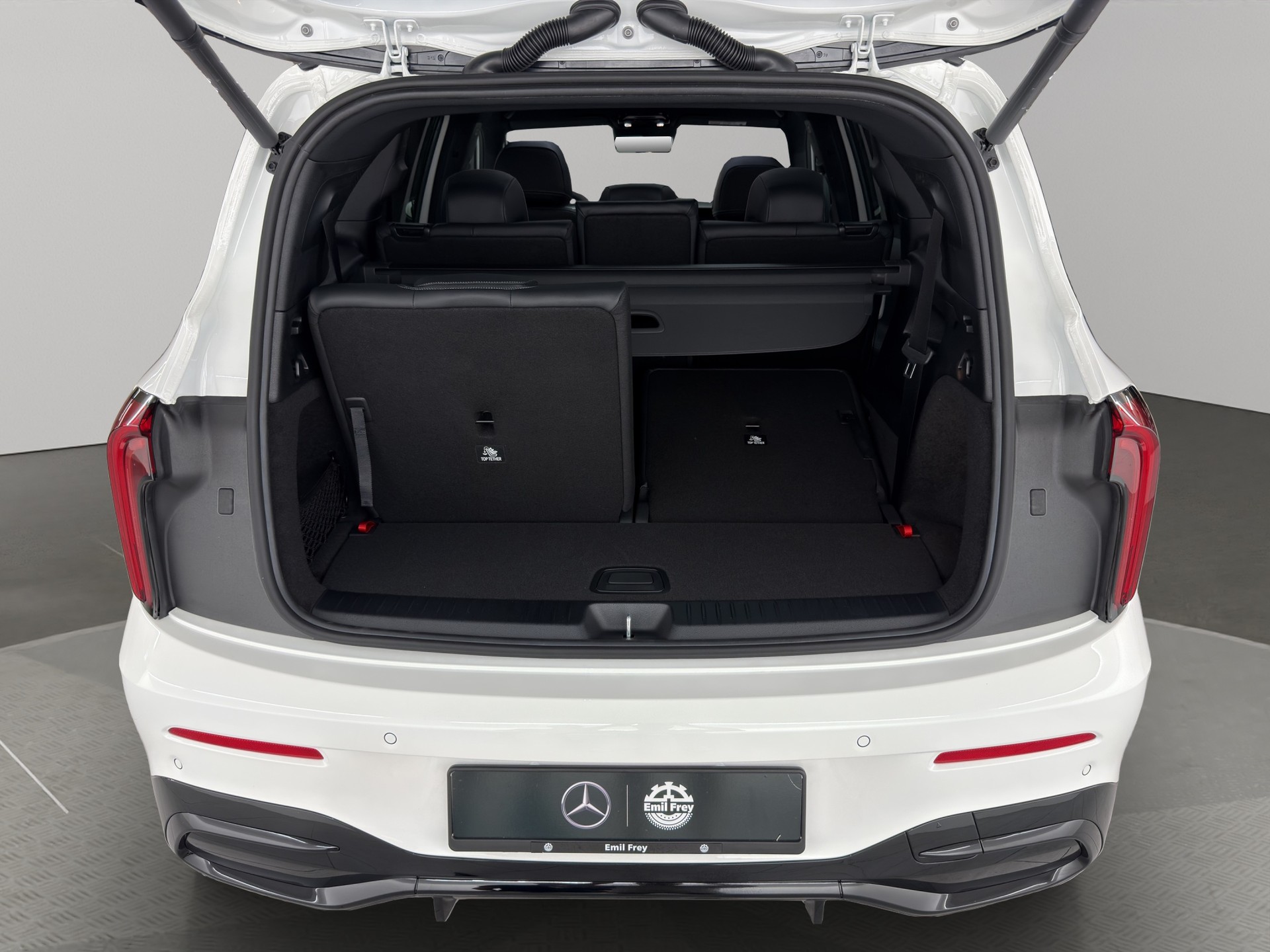 MERCEDES-BENZ GLB 220 4matic-image-14