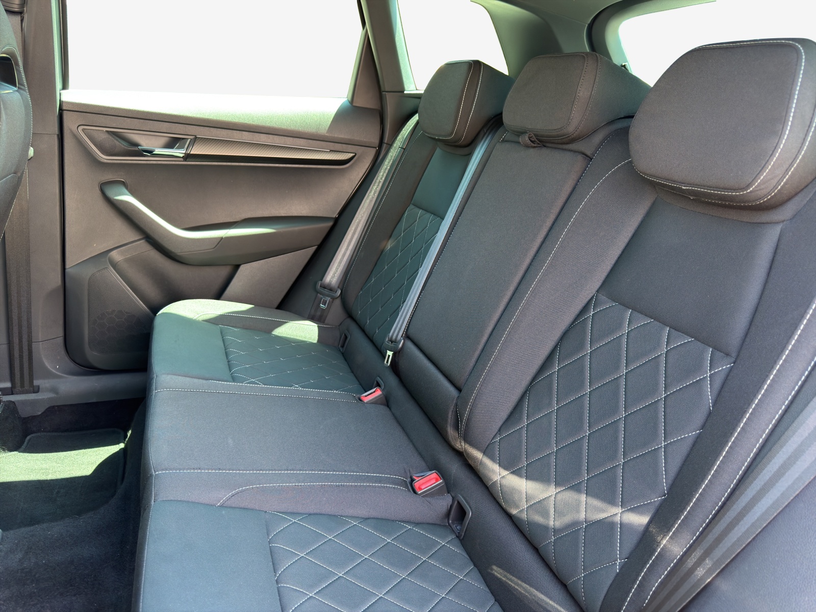 SKODA Karoq 2.0 TSI SportLine 4x4 DSG-image-11