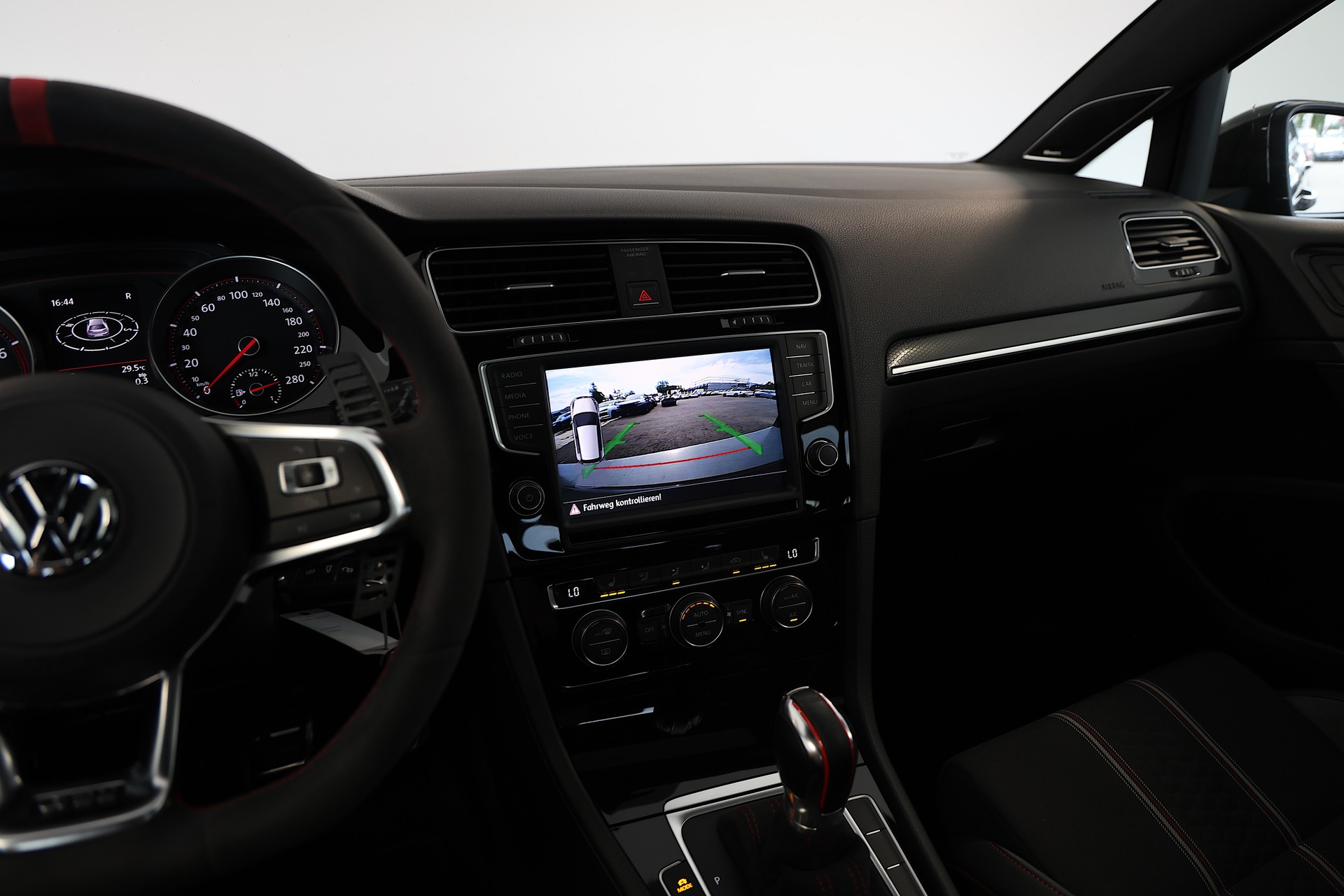 VW Golf VII 2.0 TSI GTI Clubsport DSG-image-16
