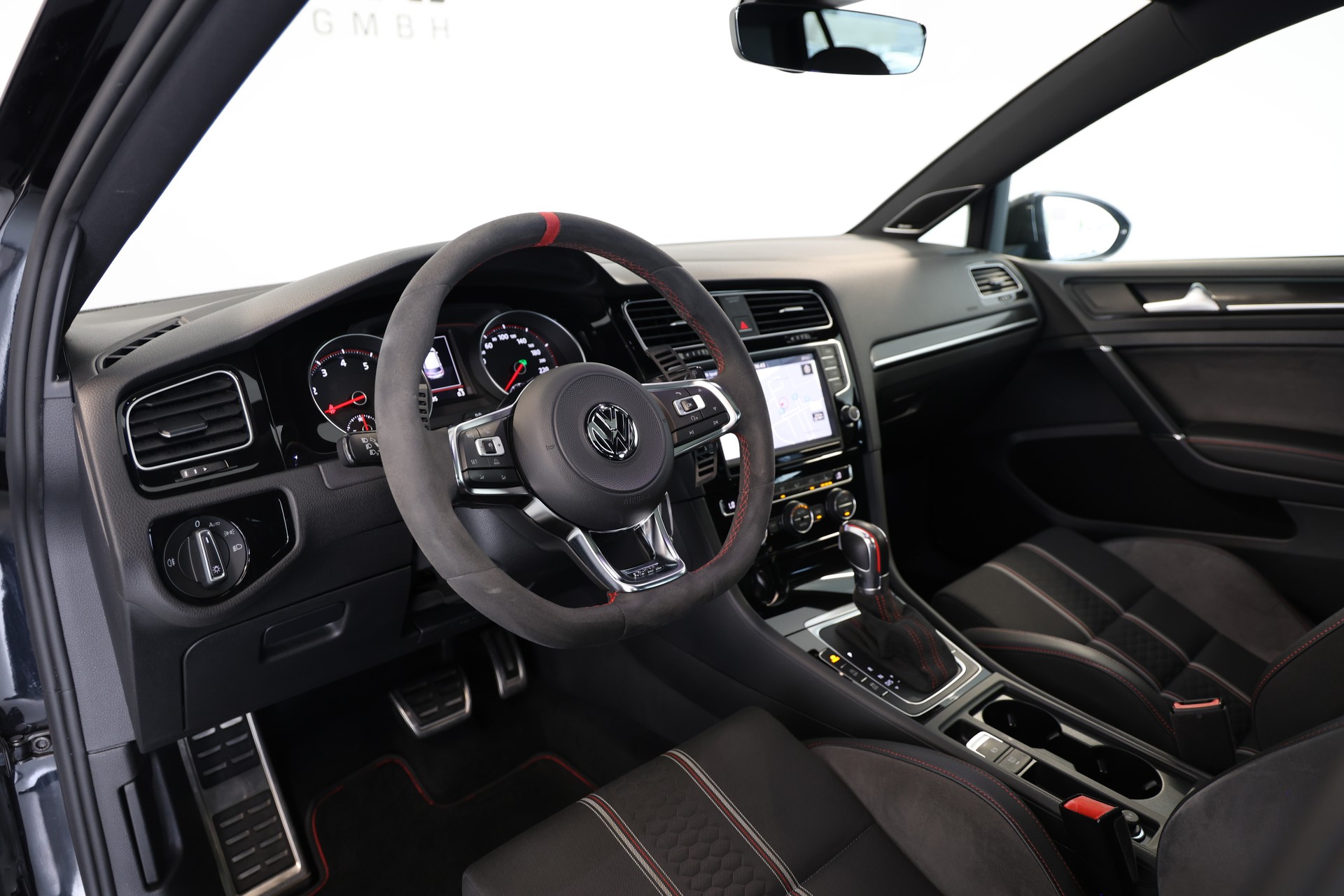 VW Golf VII 2.0 TSI GTI Clubsport DSG-image-9