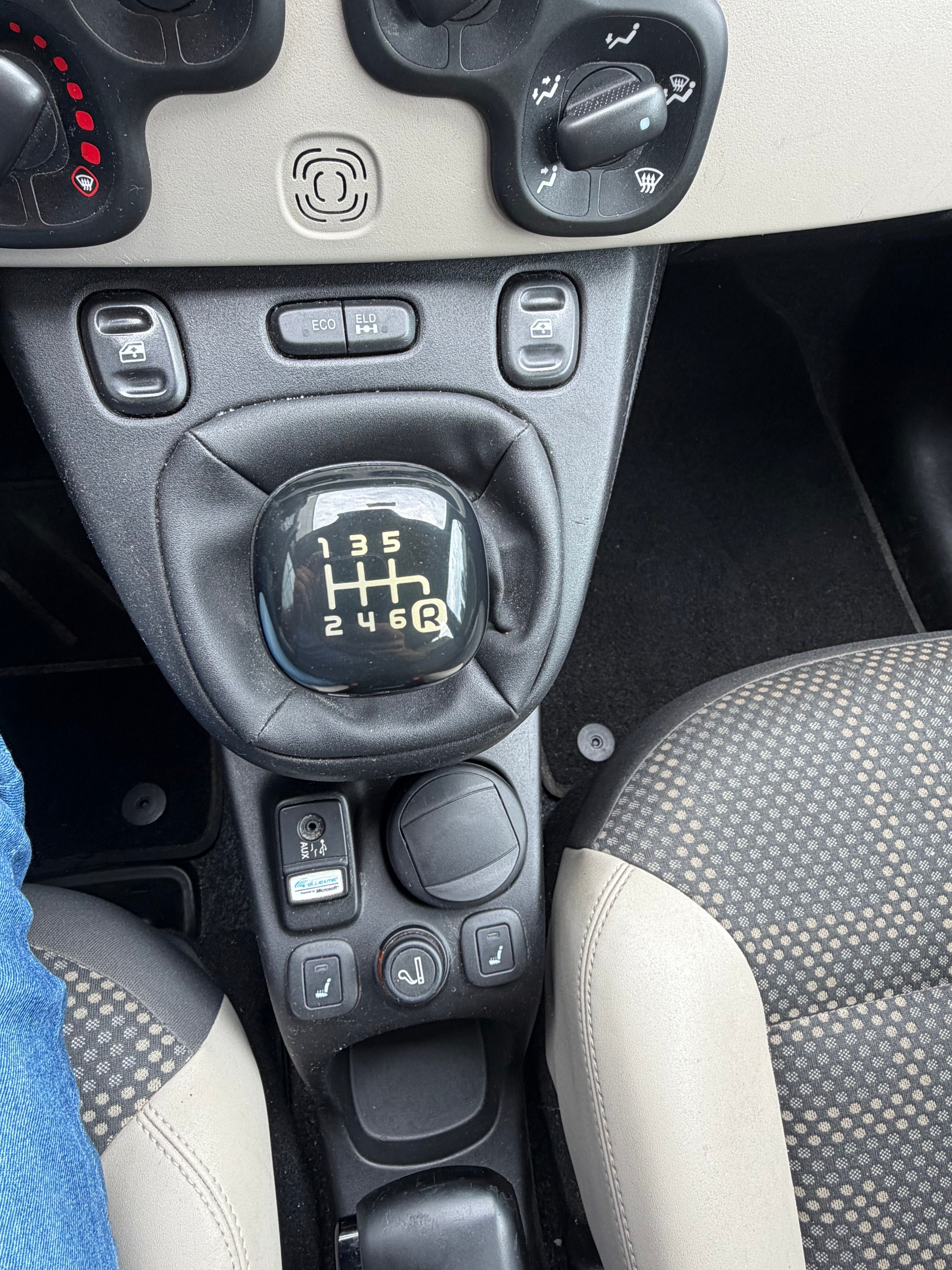 FIAT Panda 0.9 Twinair Turbo Antartica 4x4-image-6