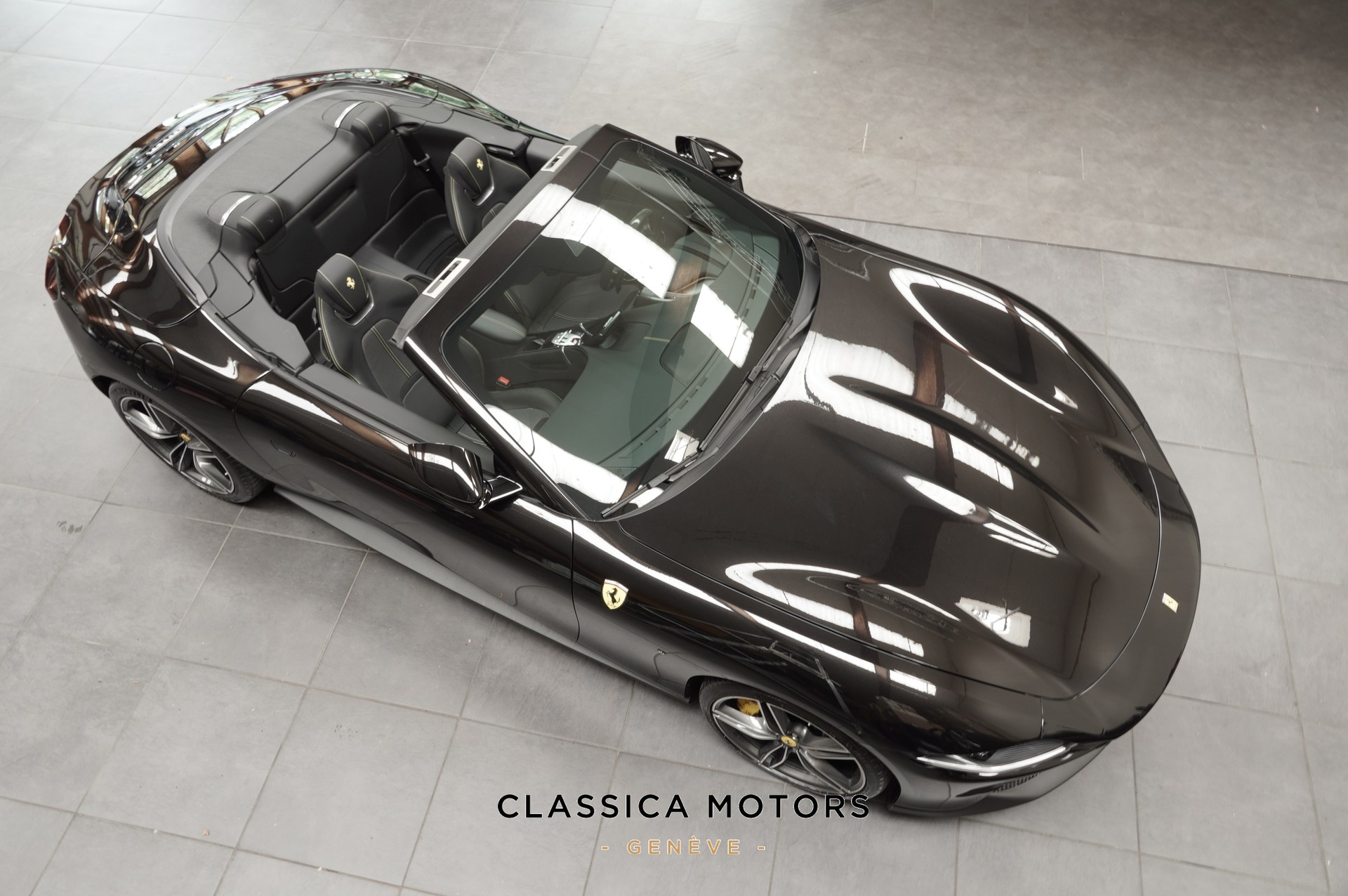 FERRARI Roma 3.9 V8 T Spider-image-16