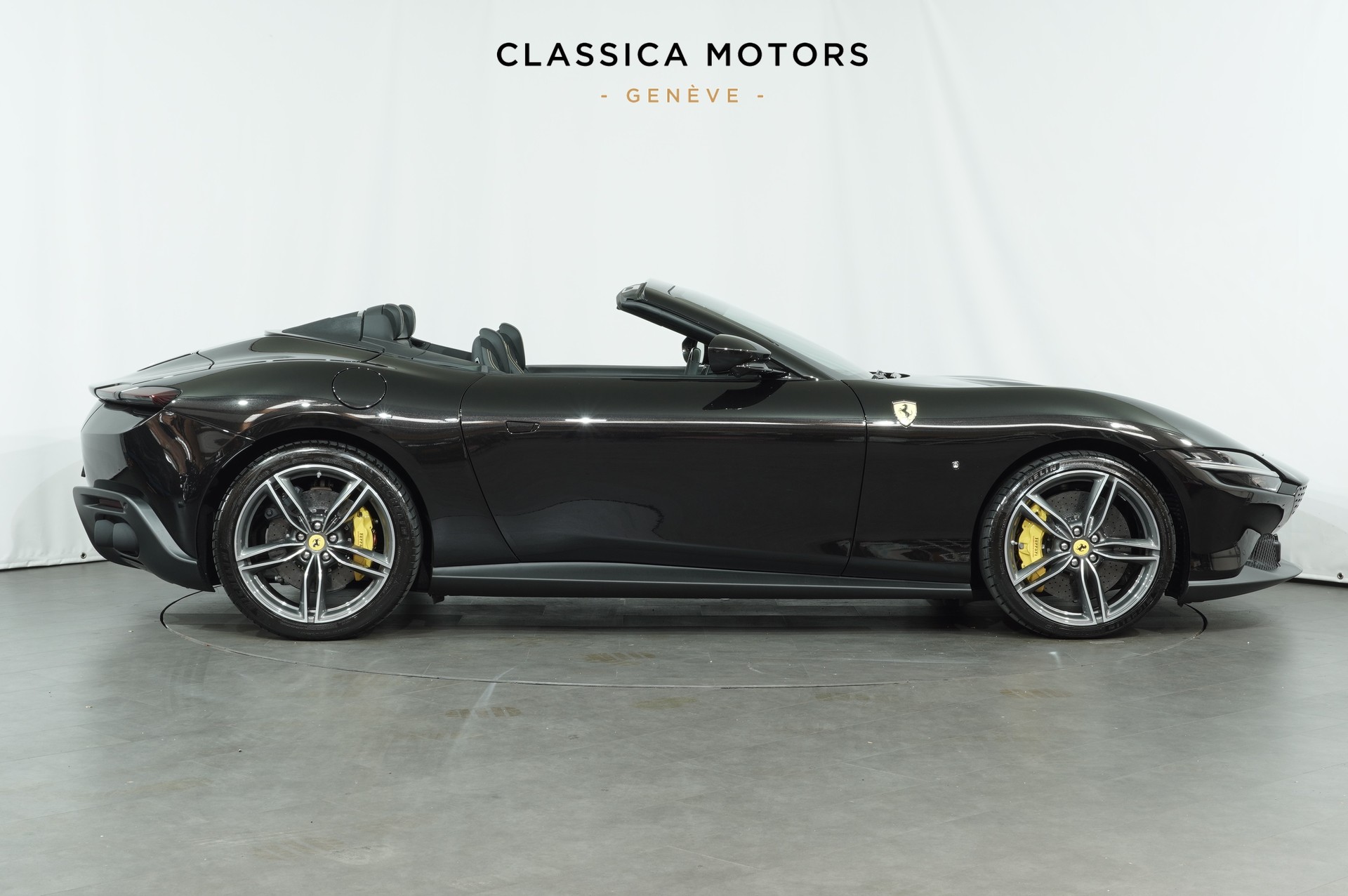 FERRARI Roma 3.9 V8 T Spider-image-2