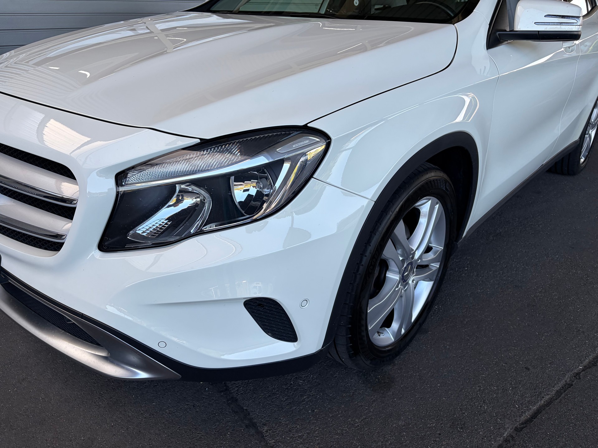 MERCEDES-BENZ GLA 200 Style-image-4