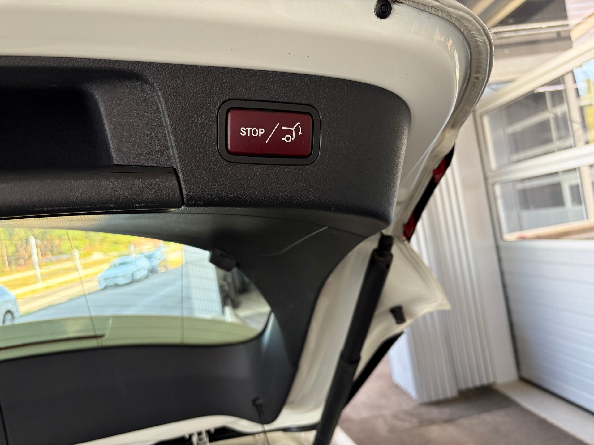 MERCEDES-BENZ GLA 200 Style-image-9