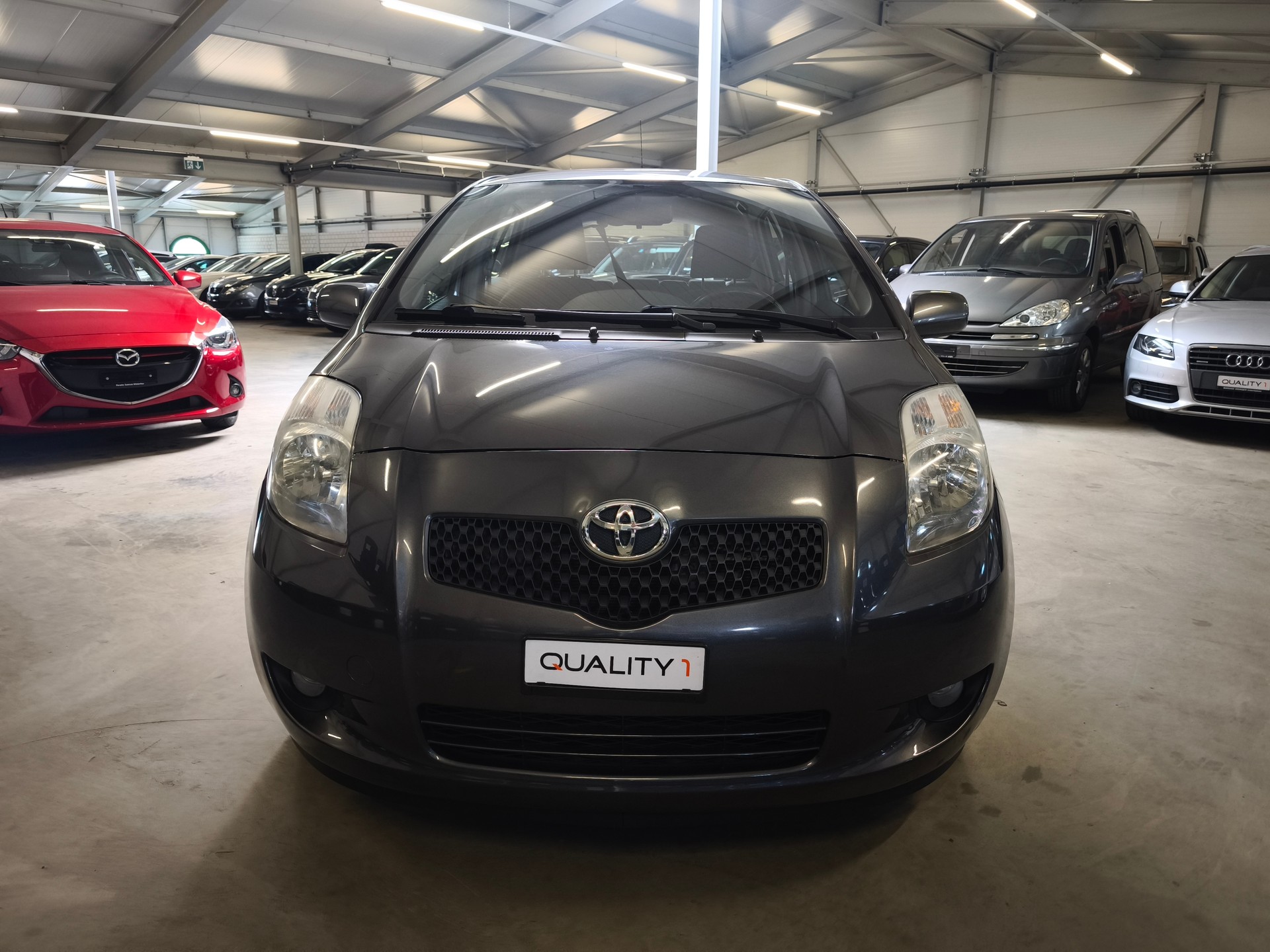 TOYOTA Yaris 1.3 City