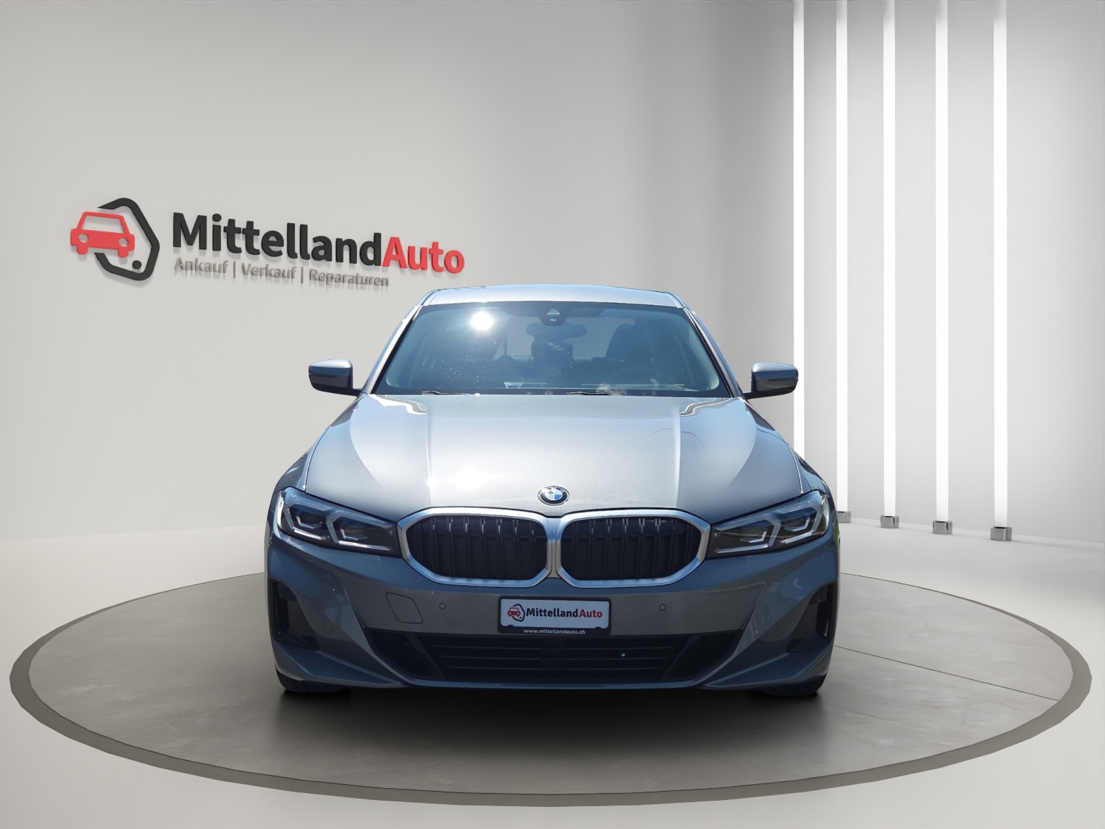 BMW 320d xDrive 48V Steptronic-image-1
