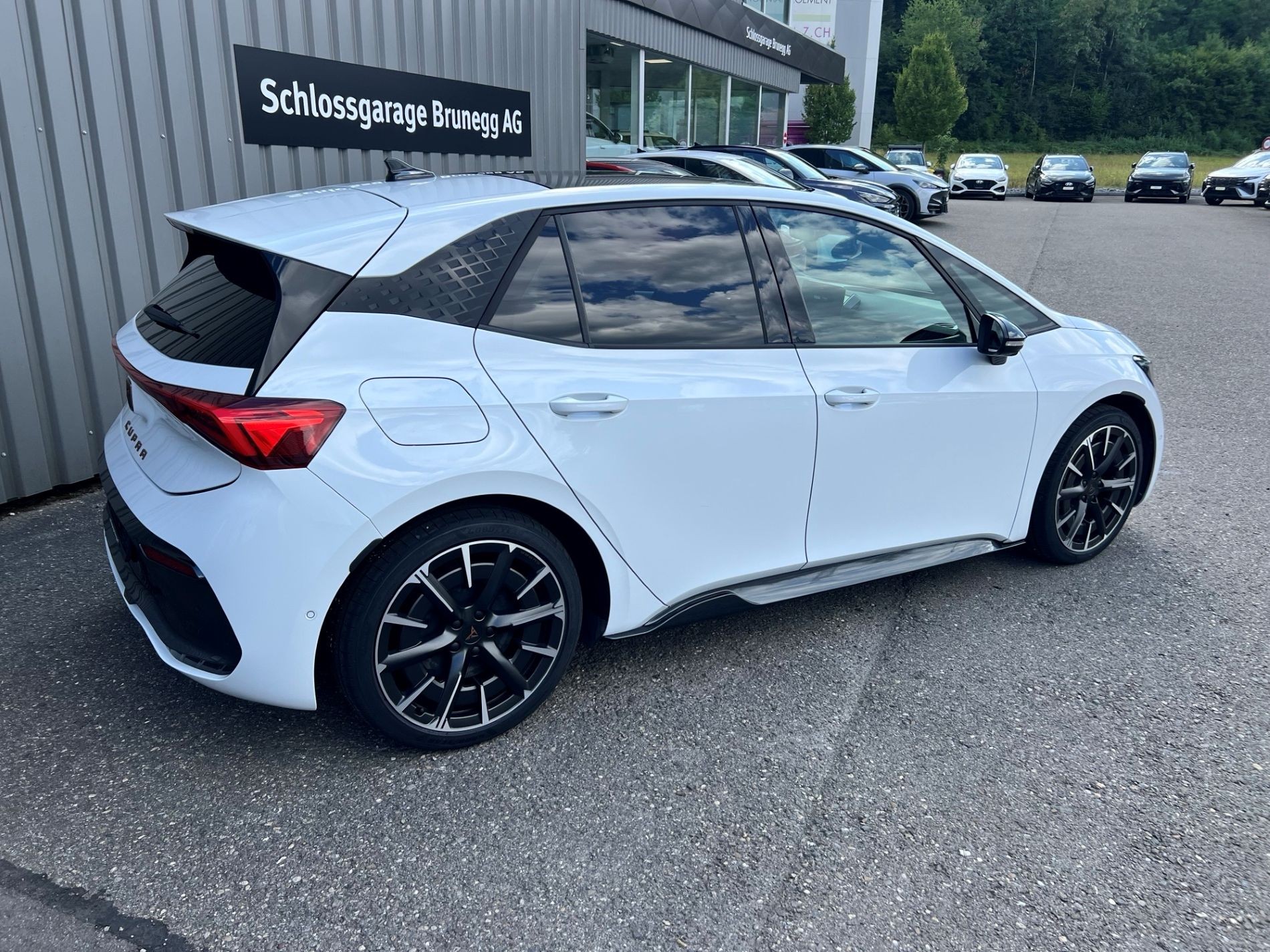 CUPRA Born 58 kWh e-Boost-image-2