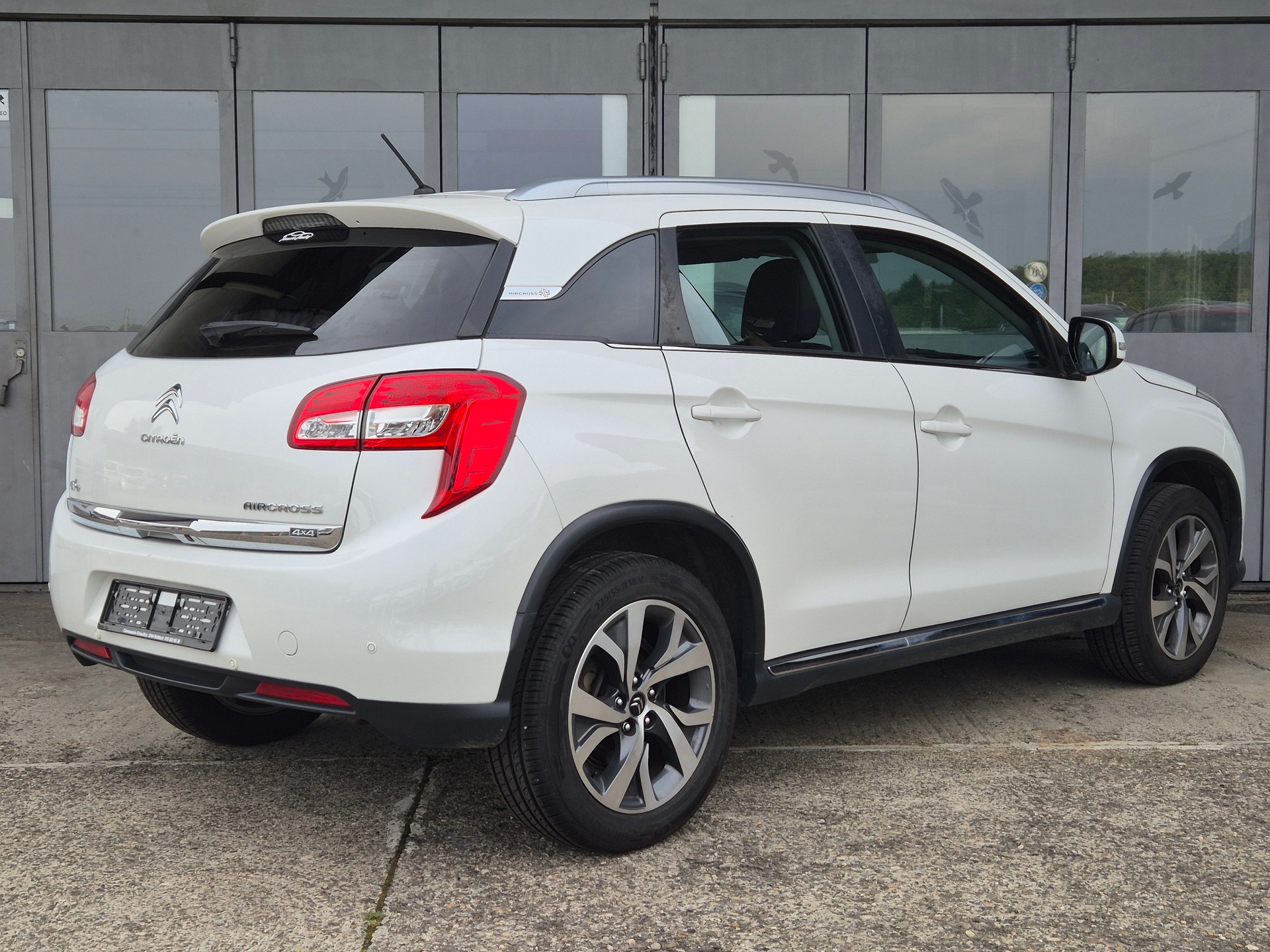 CITROEN C4 Aircross 1.6 HDi Séduction 4WD-image-5