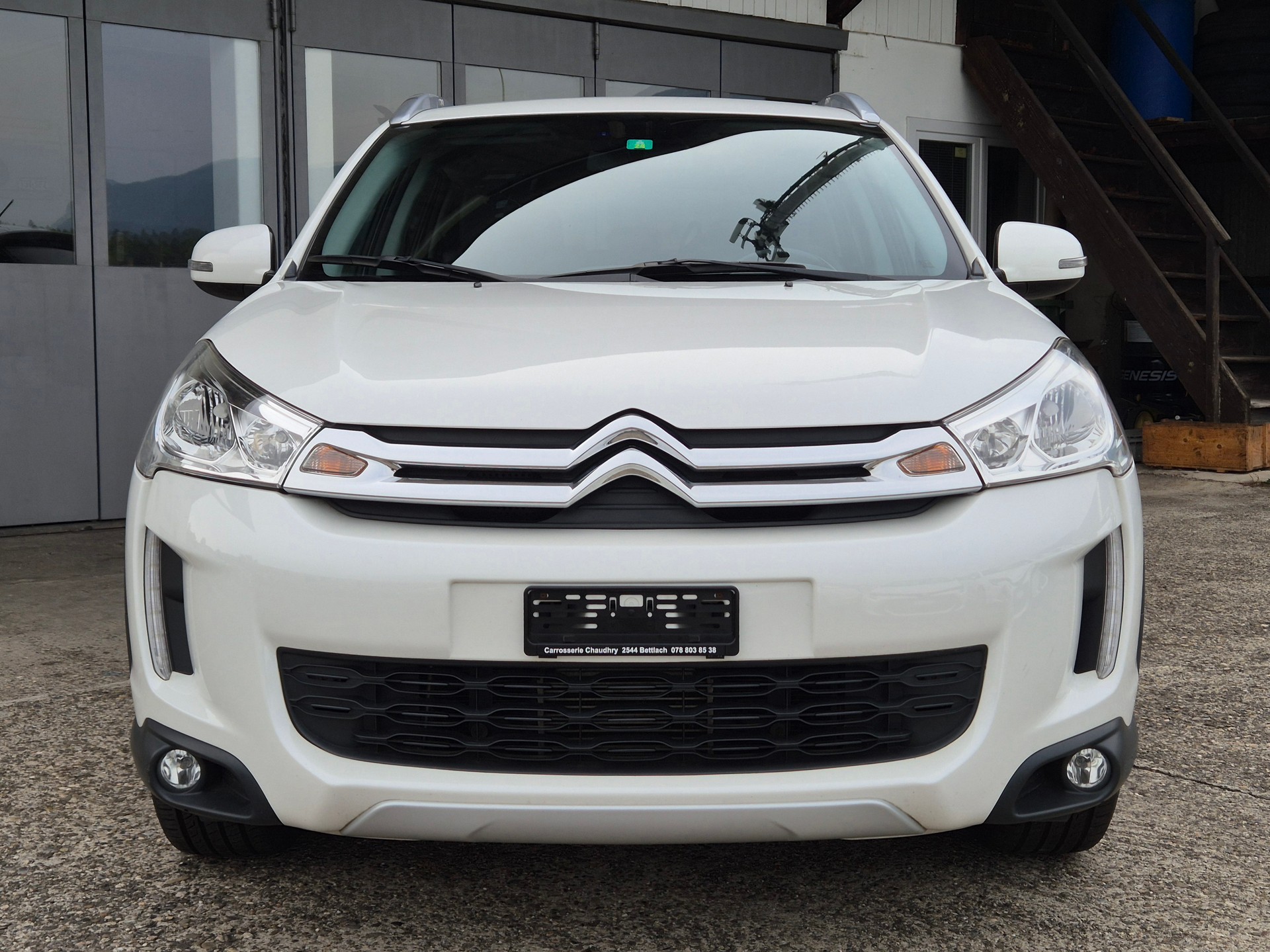 CITROEN C4 Aircross 1.6 HDi Séduction 4WD-image-2