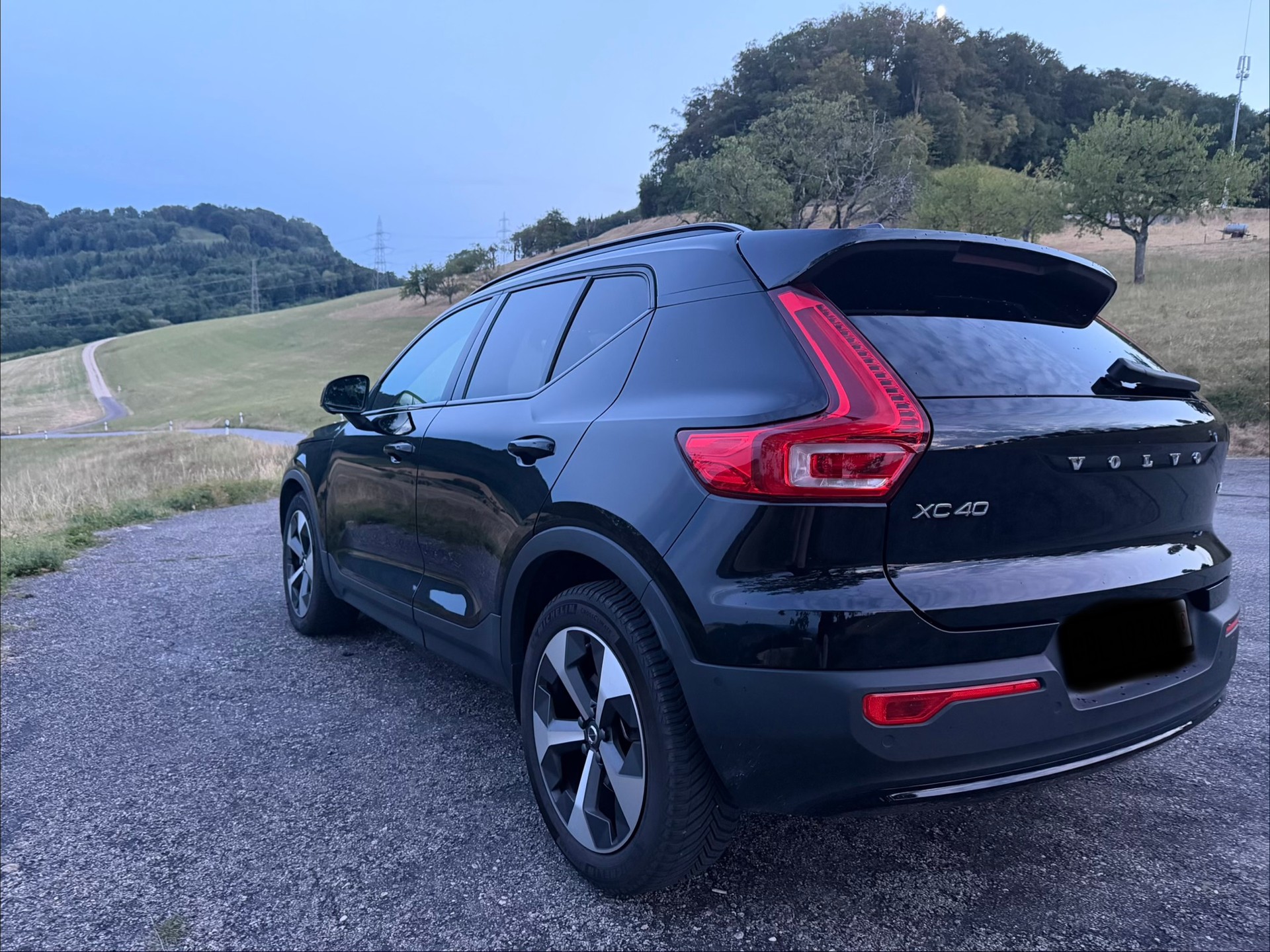 VOLVO 2.0 B4 MH Plus Dark-image-2