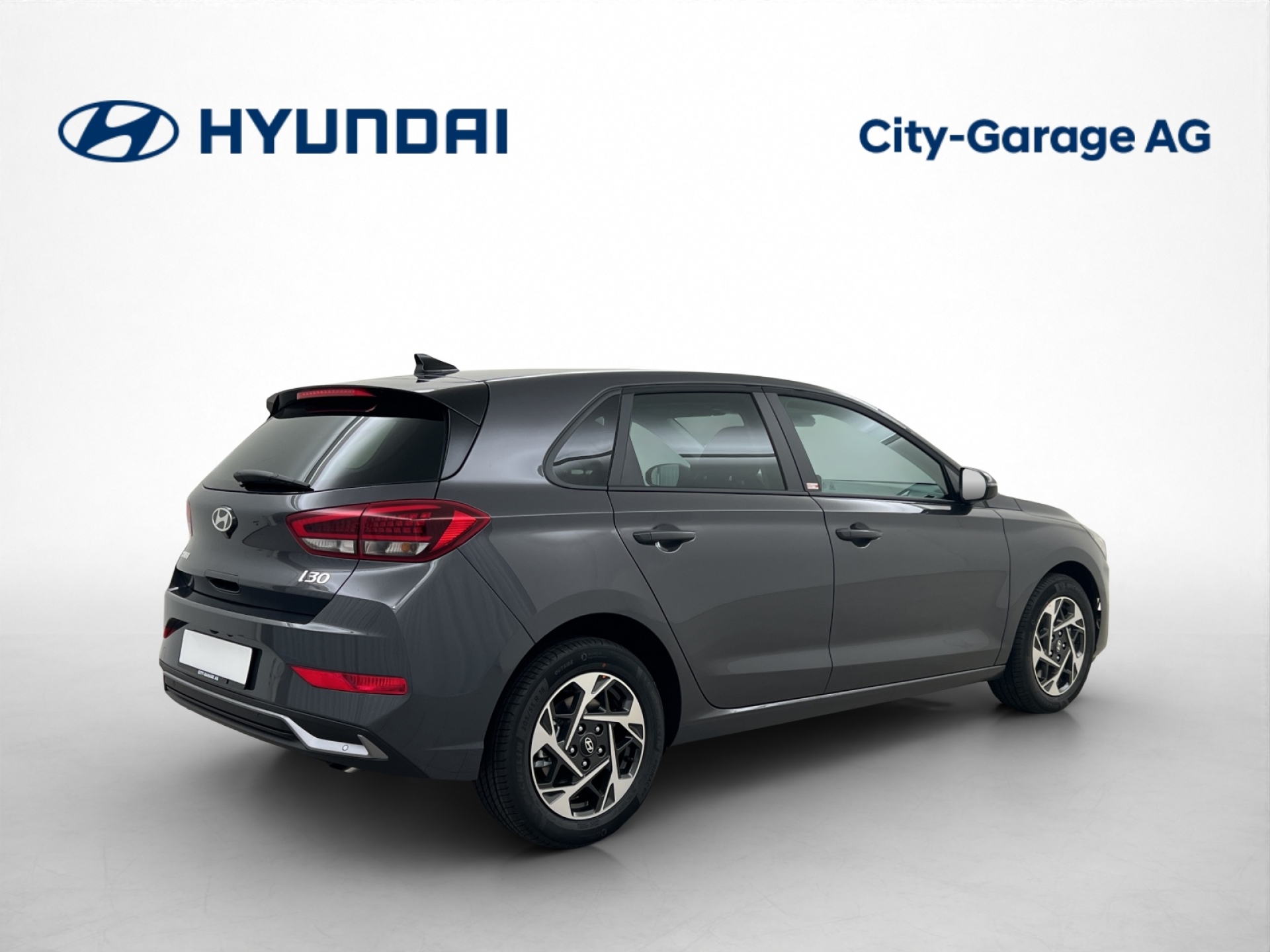 HYUNDAI i30 1.5 T-GDi Amplia-image-2
