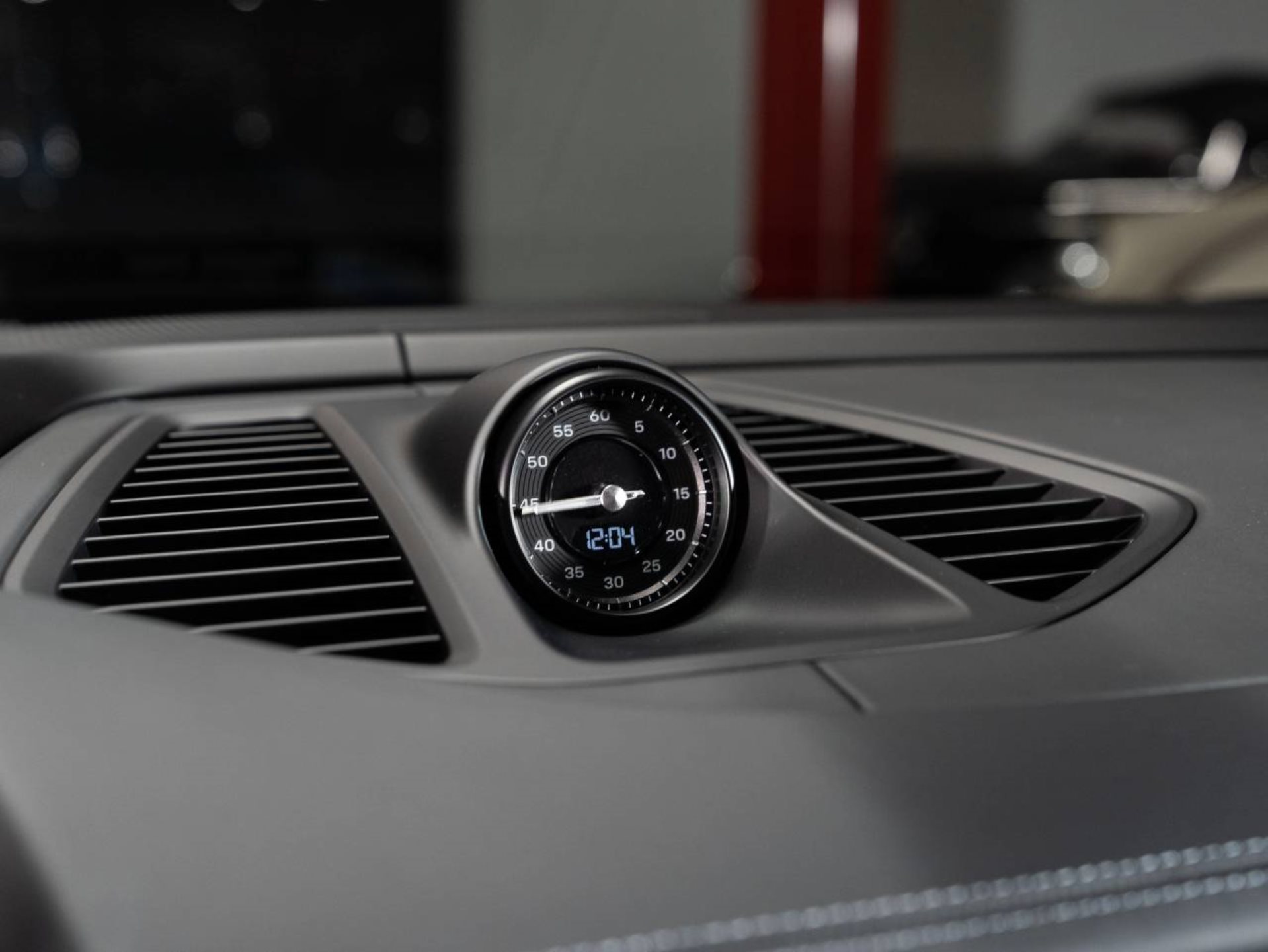 PORSCHE Macan GTS-image-9