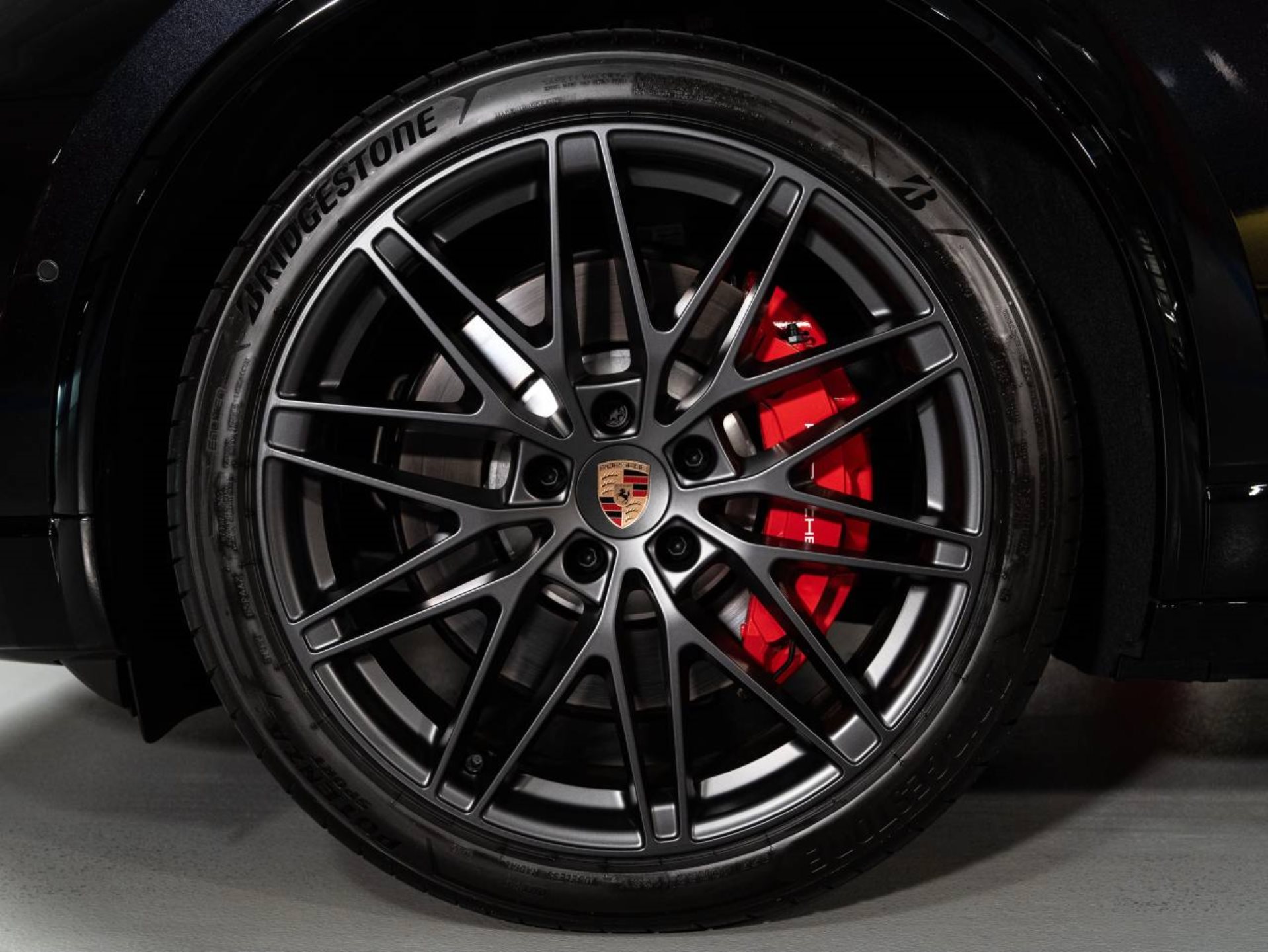 PORSCHE Macan GTS-image-20
