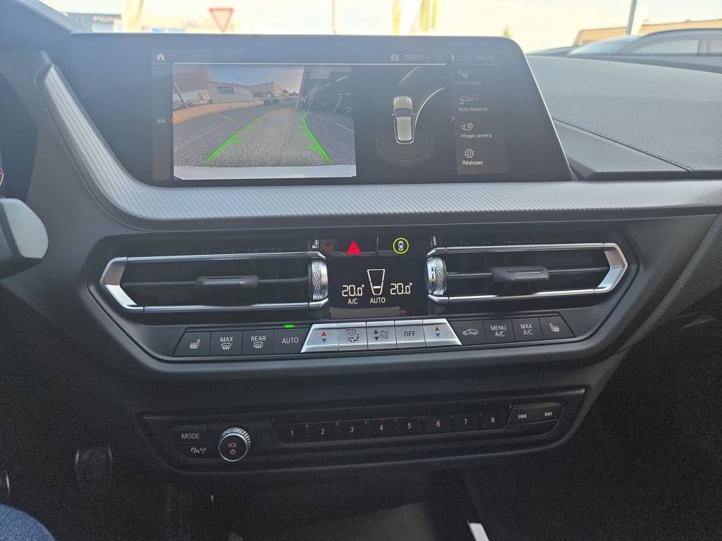 BMW 118d Pure M Sport-image-16
