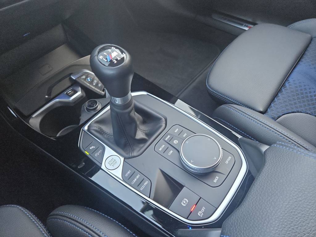BMW 118d Pure M Sport-image-11