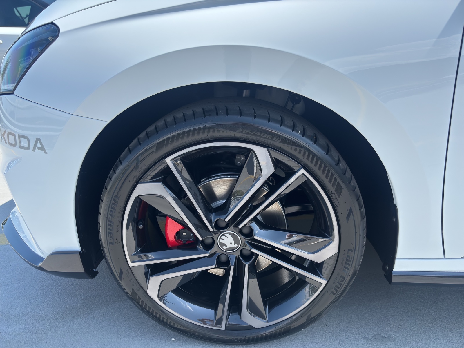 SKODA Fabia 1.5 TSI Motorsport DSG-image-6
