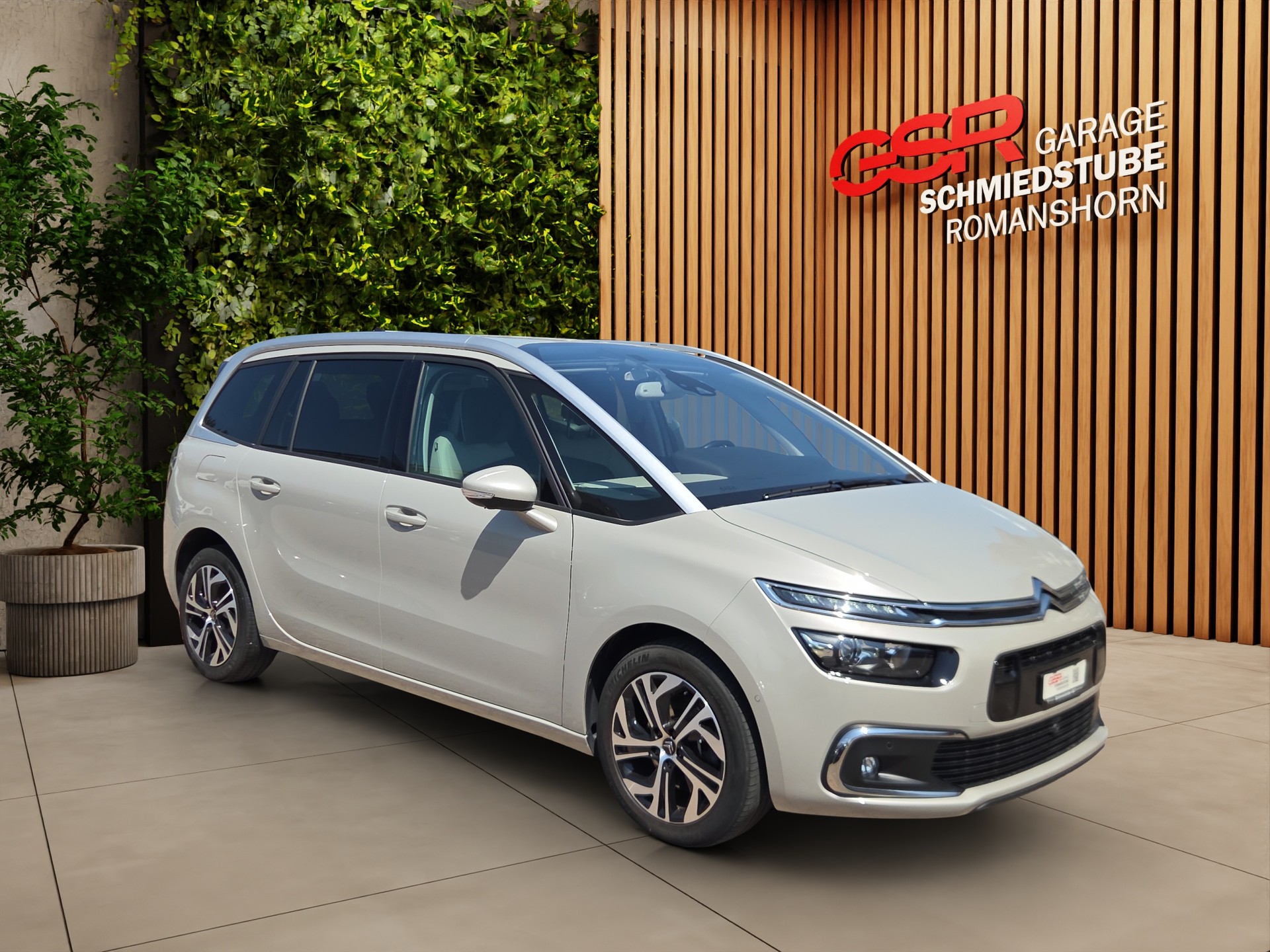 CITROEN Grand C4 Picasso 2.0 BlueHDi Shine EAT6-image-6