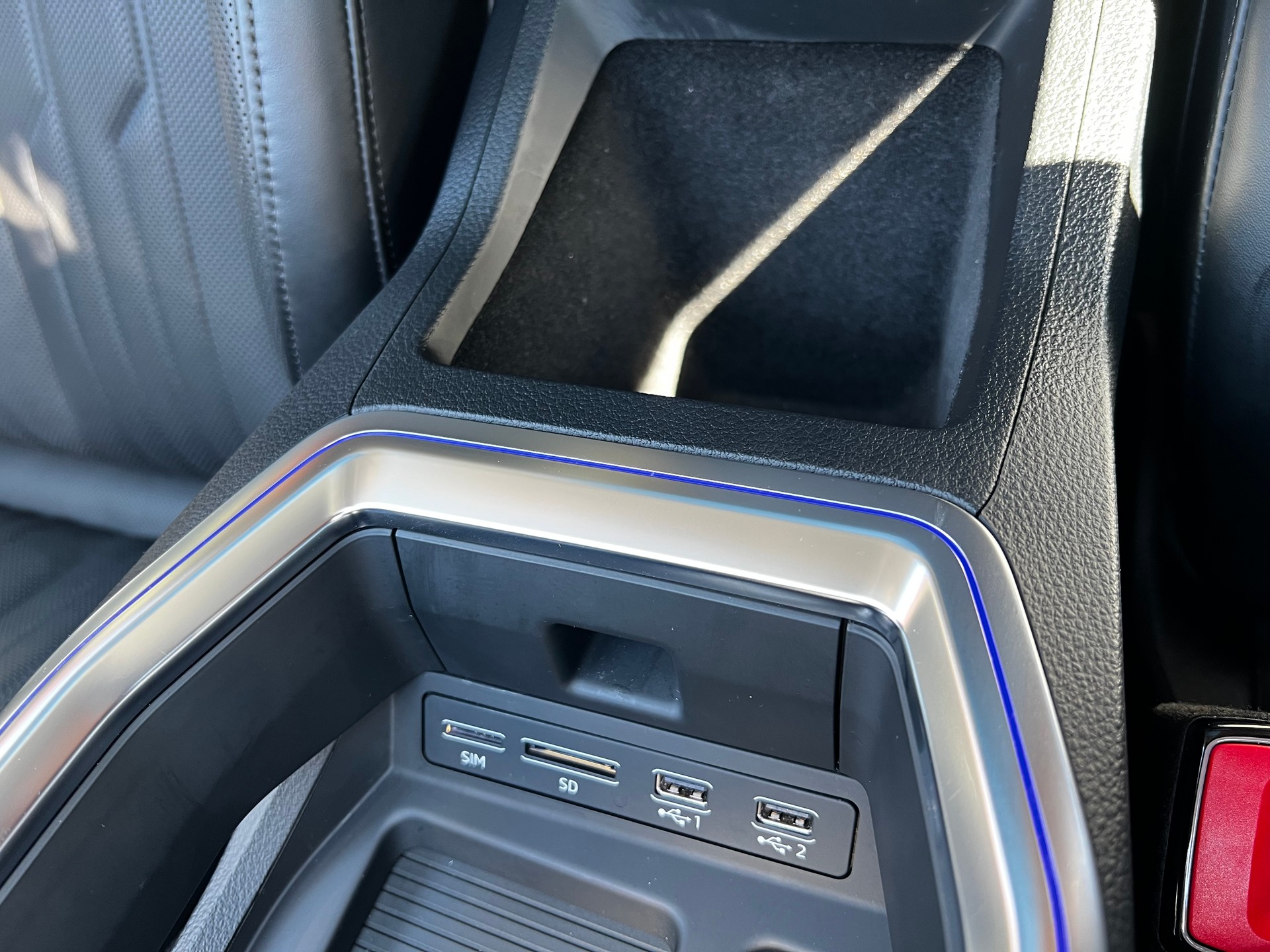 AUDI e-tron 55 quattro // SoH 97.7% // Matrix / Massagesitz / HUD / Pano / ufm.-image-27