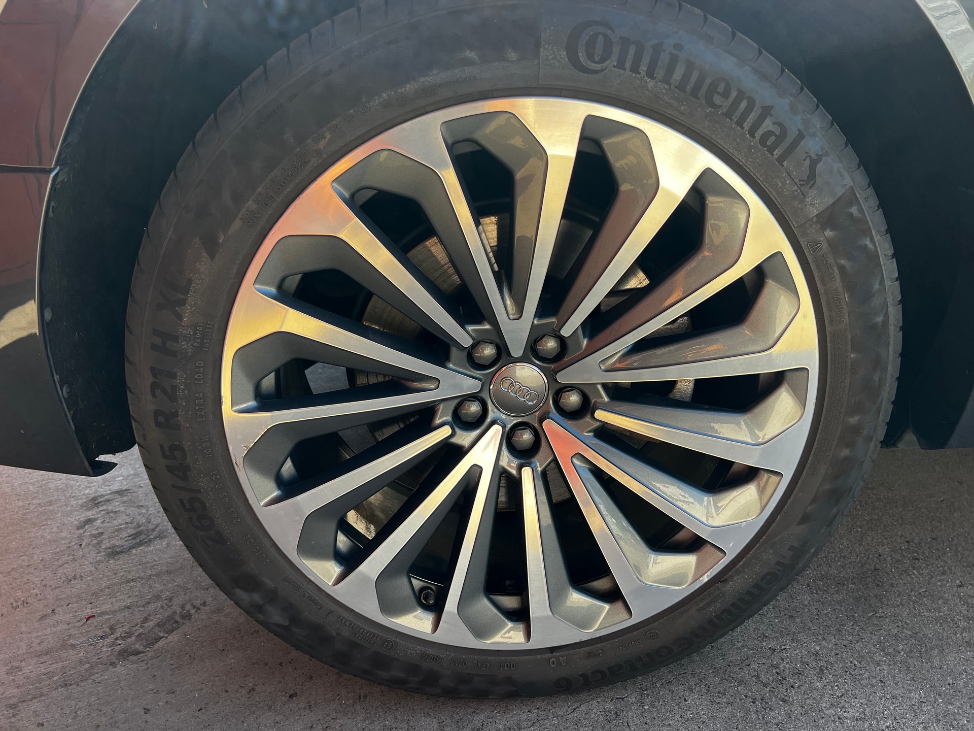 AUDI e-tron 55 quattro // SoH 97.7% // Matrix / Massagesitz / HUD / Pano / ufm.-image-30