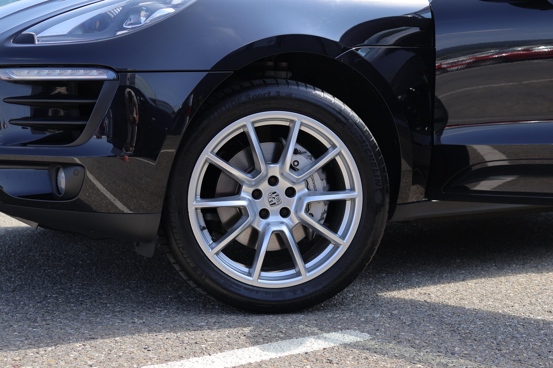 PORSCHE Macan 3.0 V6 S * LUFTFEDERUNG * 360° KAMERA * PANORAMADACH * BOSE SOUNDSYSTEM *-image-1