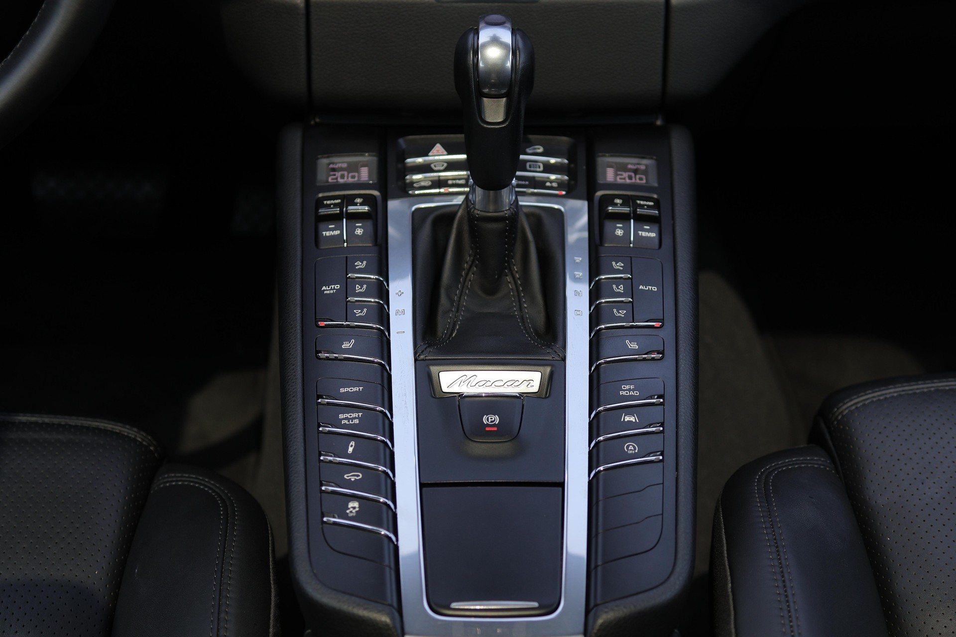 PORSCHE Macan 3.0 V6 S * LUFTFEDERUNG * 360° KAMERA * PANORAMADACH * BOSE SOUNDSYSTEM *-image-20