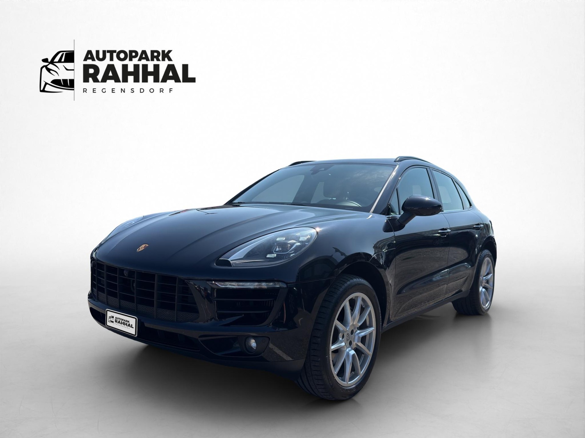 PORSCHE Macan 3.0 V6 S * LUFTFEDERUNG * 360° KAMERA * PANORAMADACH * BOSE SOUNDSYSTEM *-image-0