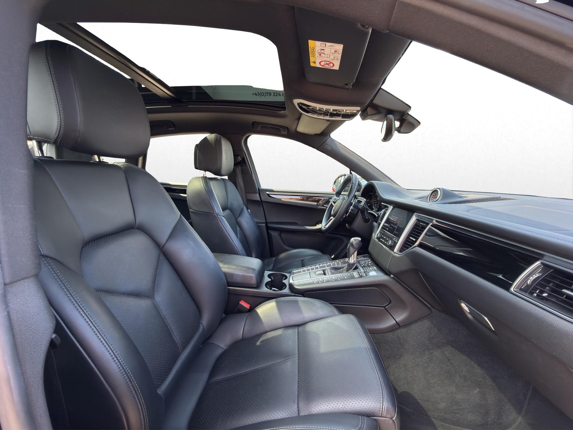 PORSCHE Macan 3.0 V6 S * LUFTFEDERUNG * 360° KAMERA * PANORAMADACH * BOSE SOUNDSYSTEM *-image-12