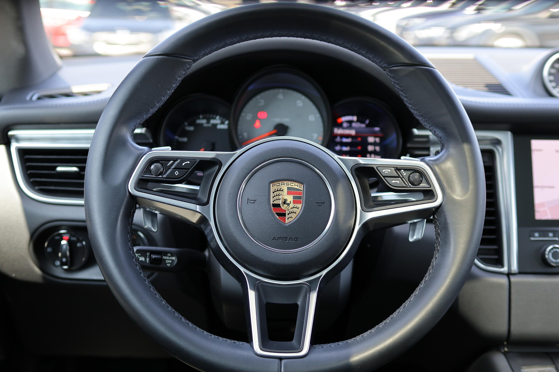 PORSCHE Macan 3.0 V6 S * LUFTFEDERUNG * 360° KAMERA * PANORAMADACH * BOSE SOUNDSYSTEM *-image-15
