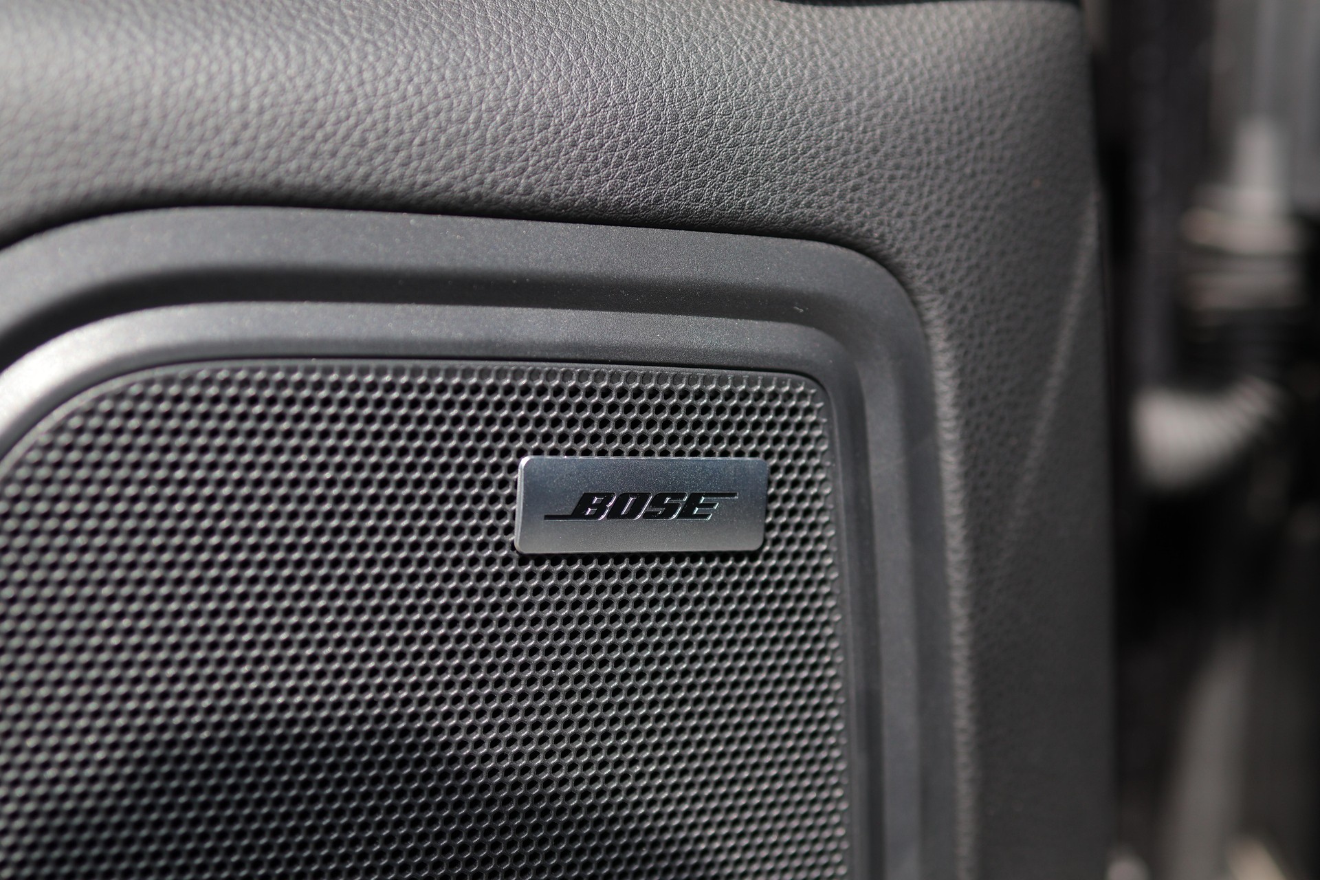 PORSCHE Macan 3.0 V6 S * LUFTFEDERUNG * 360° KAMERA * PANORAMADACH * BOSE SOUNDSYSTEM *-image-19