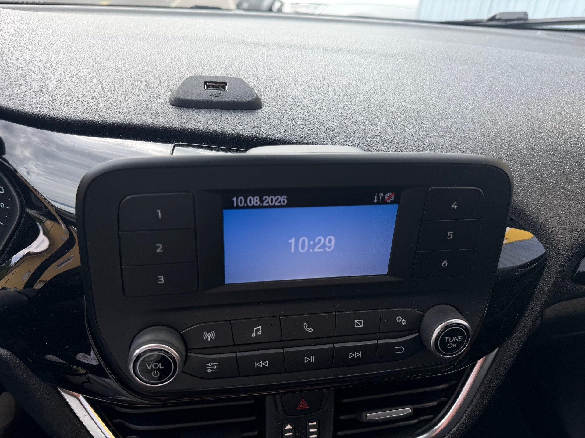 FORD Fiesta 1.0 SCTi Trend-image-11