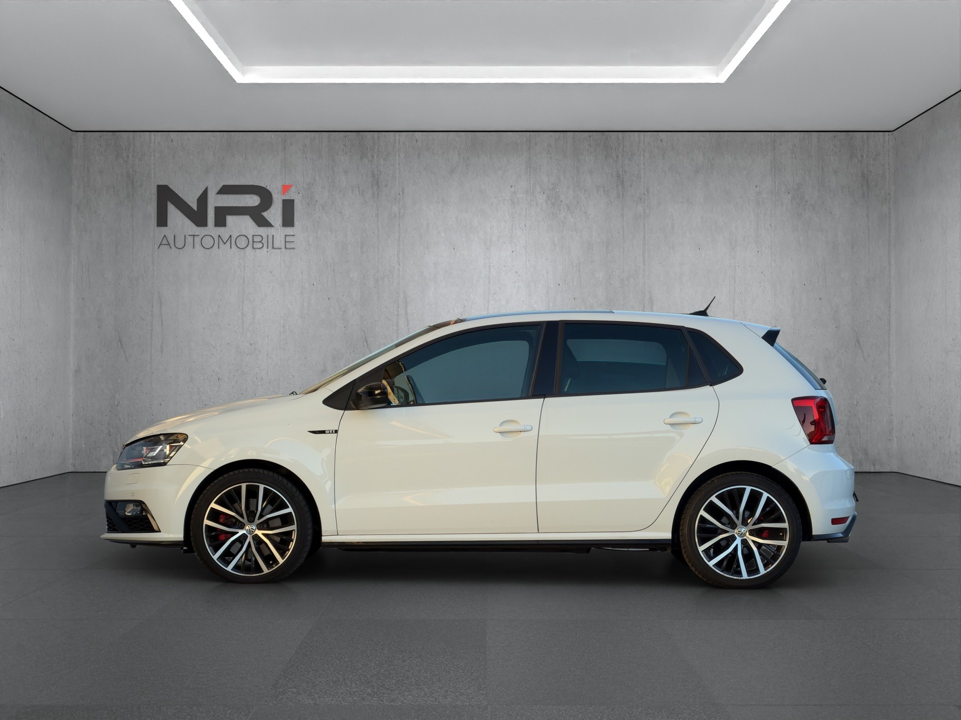 VW Polo 1.8 TSI GTI DSG-image-7