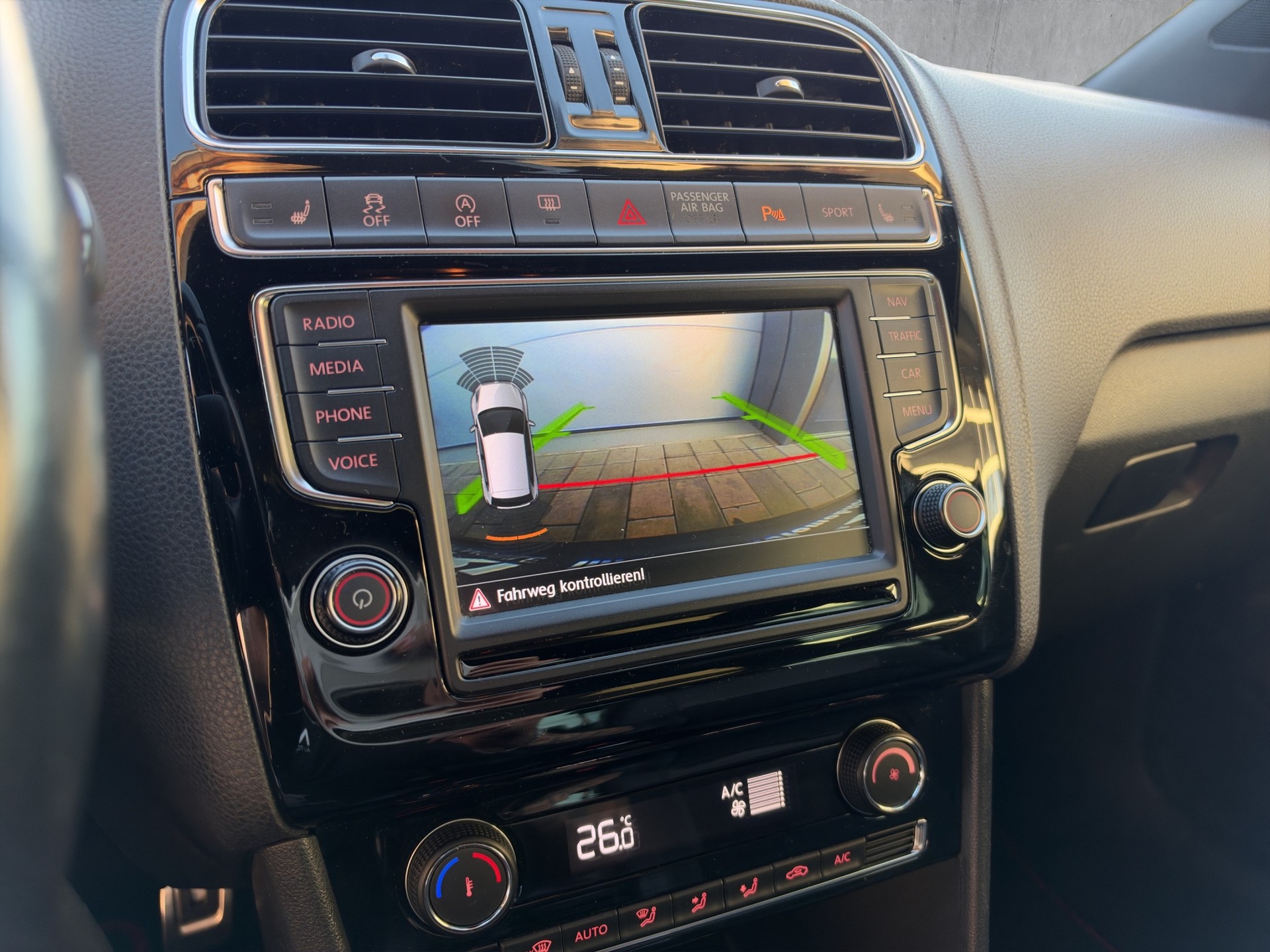 VW Polo 1.8 TSI GTI DSG-image-14