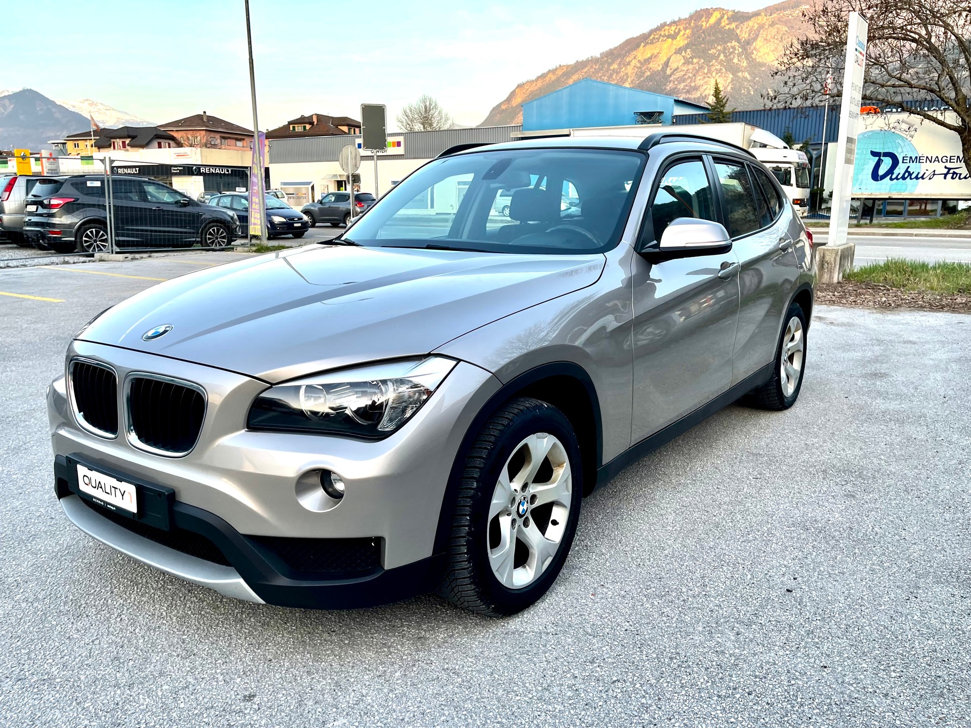 BMW X1 xDrive 18d Sport Line-image-13