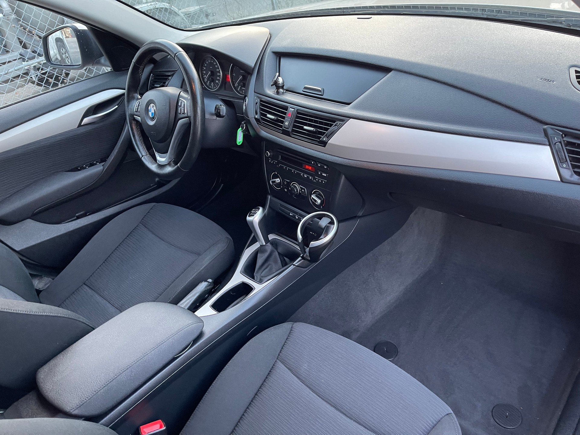 BMW X1 xDrive 18d Sport Line-image-11