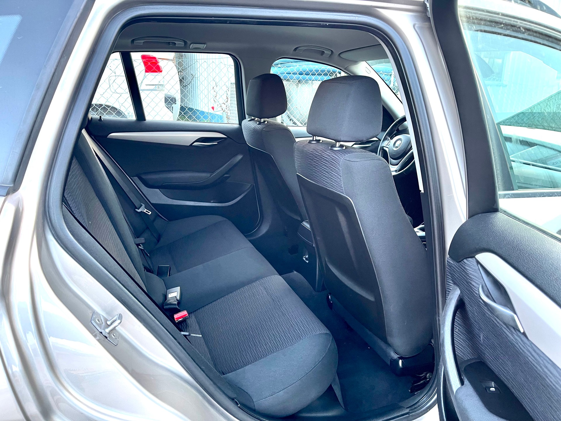 BMW X1 xDrive 18d Sport Line-image-12