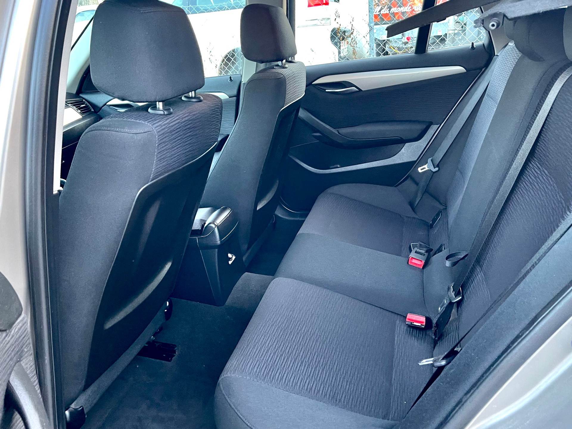 BMW X1 xDrive 18d Sport Line-image-6