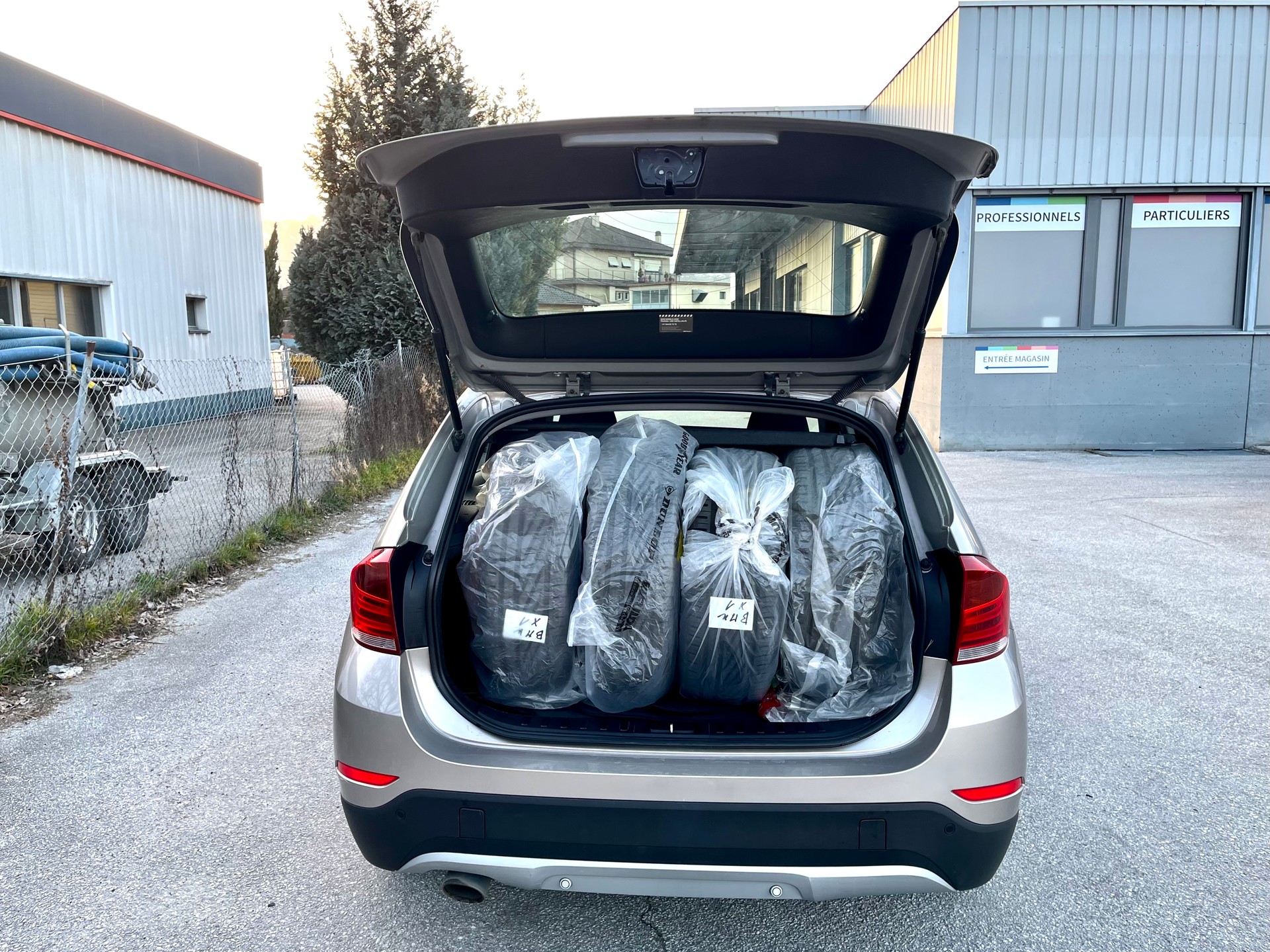 BMW X1 xDrive 18d Sport Line-image-2
