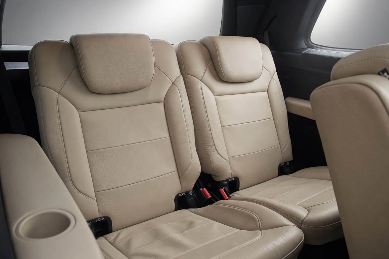 MERCEDES-BENZ GLS 350 d 4Matic 9G-TRONIC-image-13