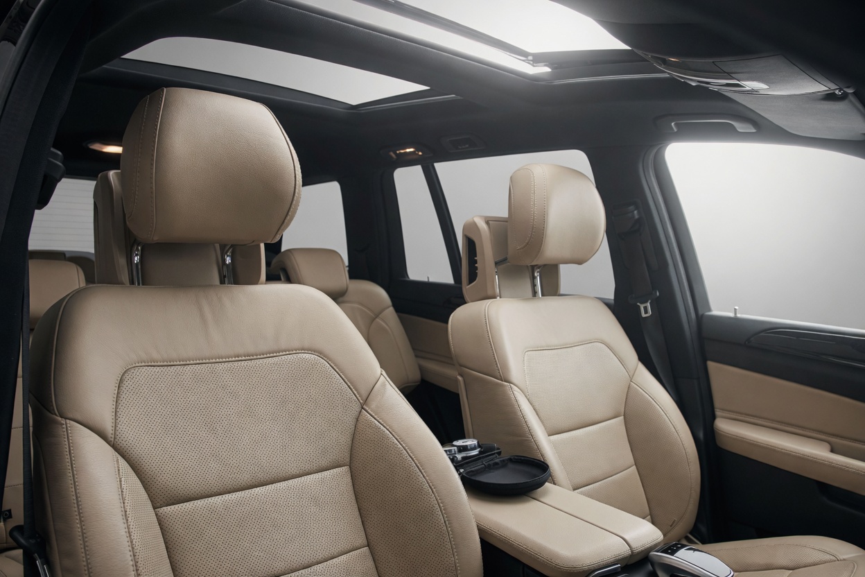 MERCEDES-BENZ GLS 350 d 4Matic 9G-TRONIC-image-11