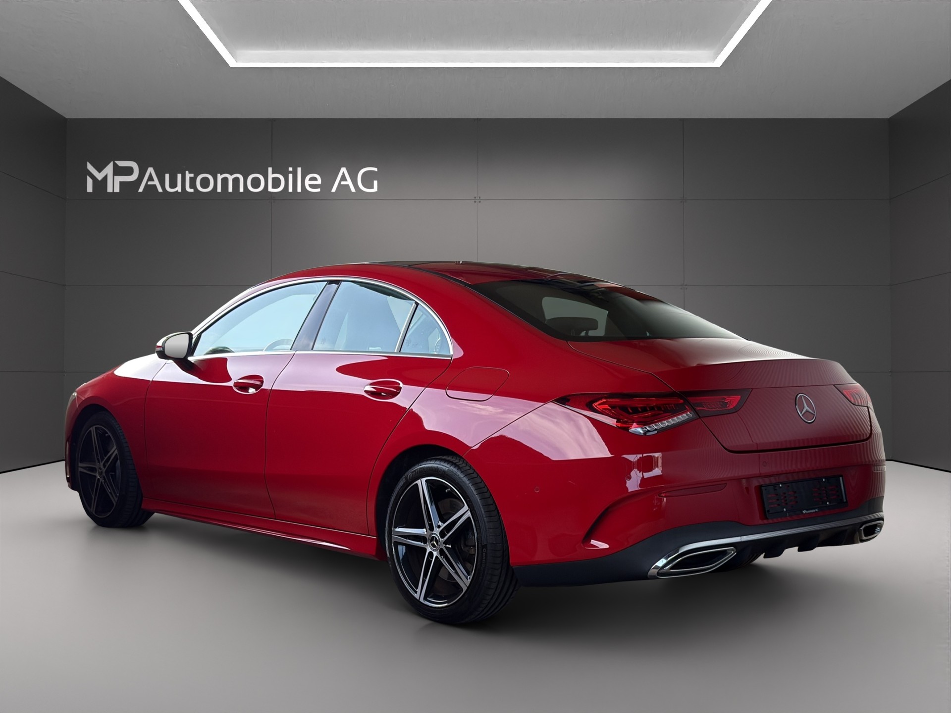 MERCEDES-BENZ CLA 220 AMG Line 7G-DCT-image-4