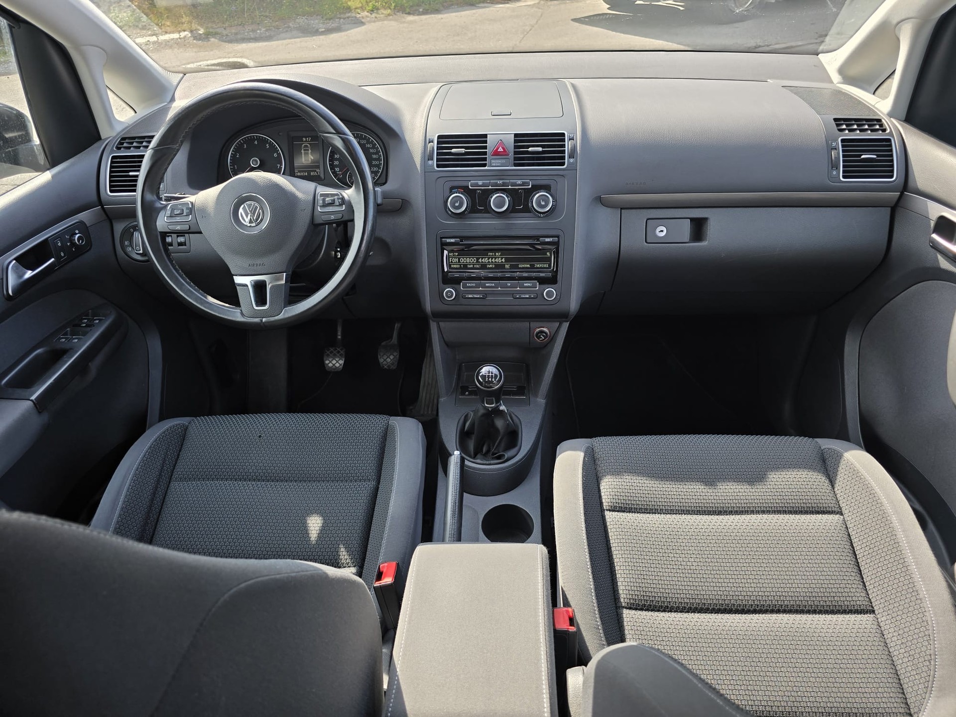 VW Touran 1.4 TSI Comfortline-image-14