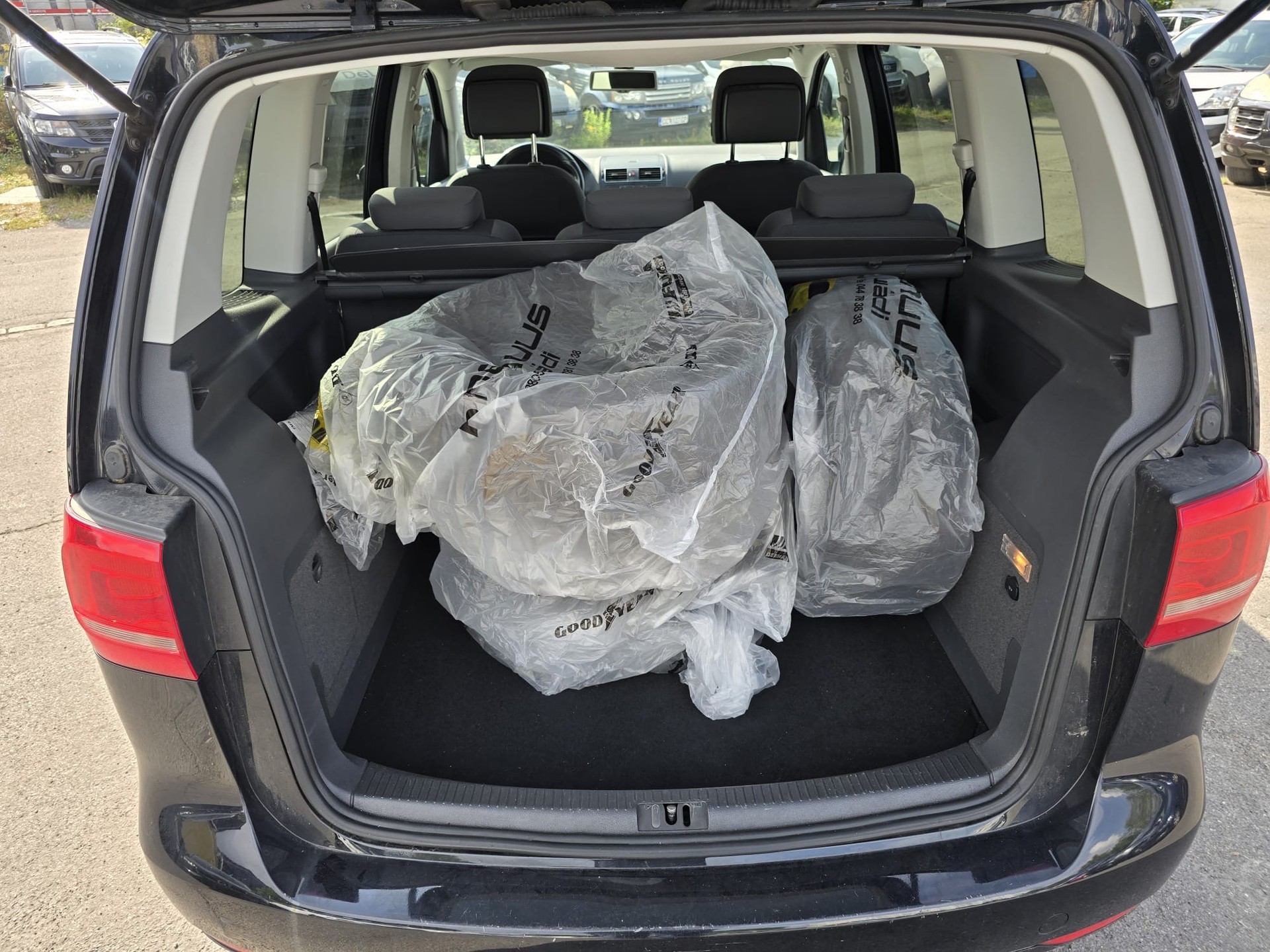 VW Touran 1.4 TSI Comfortline-image-8