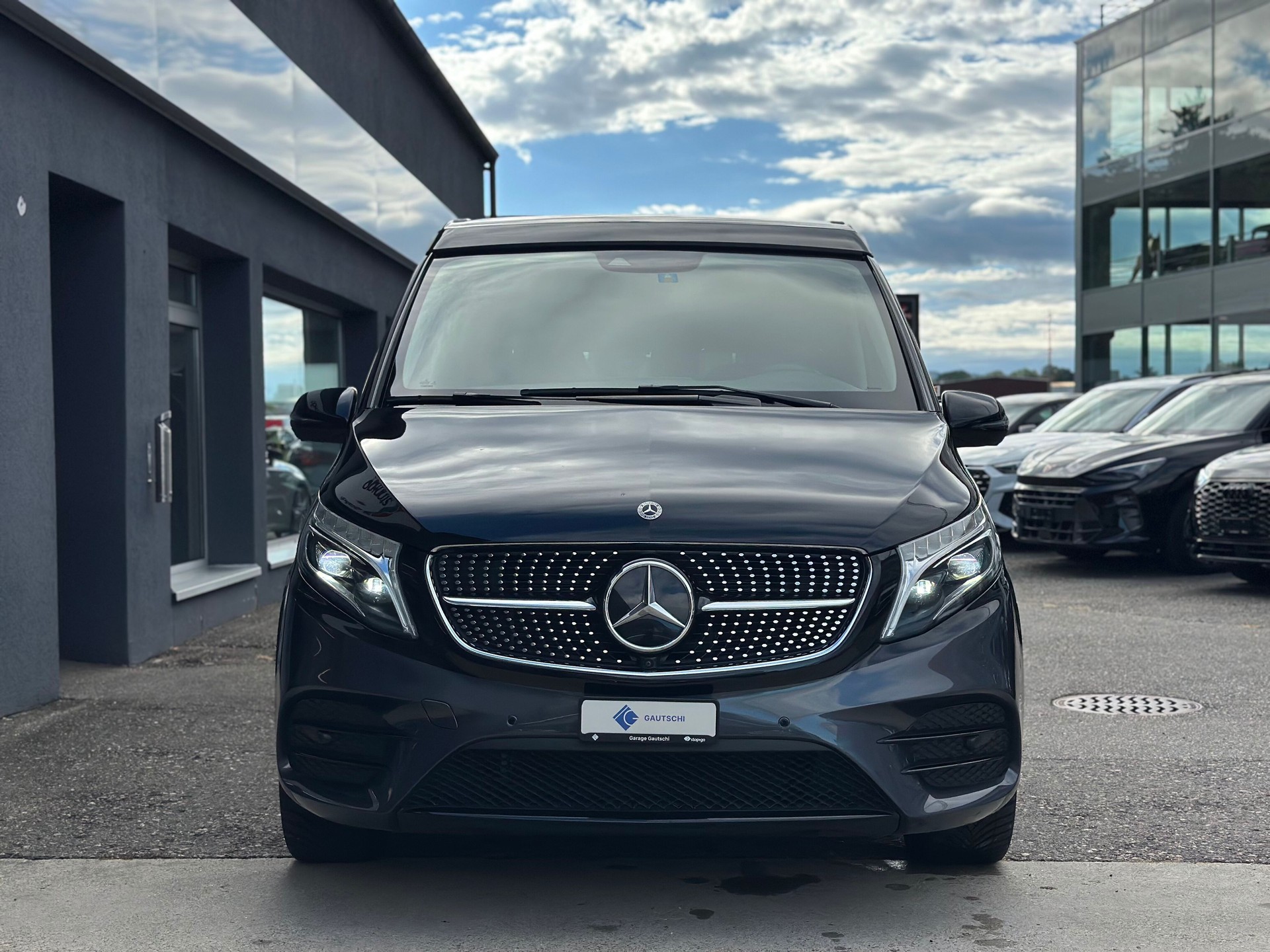 MERCEDES-BENZ Marco Polo 300 d 4M Automat-image-2