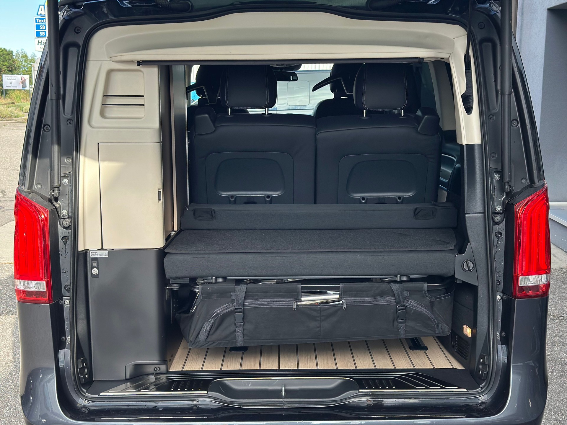 MERCEDES-BENZ Marco Polo 300 d 4M Automat-image-9