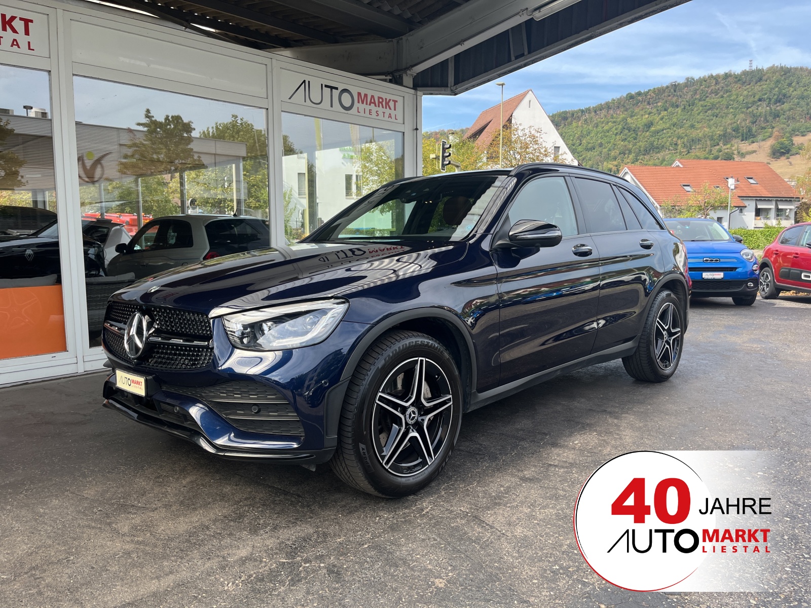 MERCEDES-BENZ GLC 300 AMG Line 4Matic 9G-Tronic-image-0