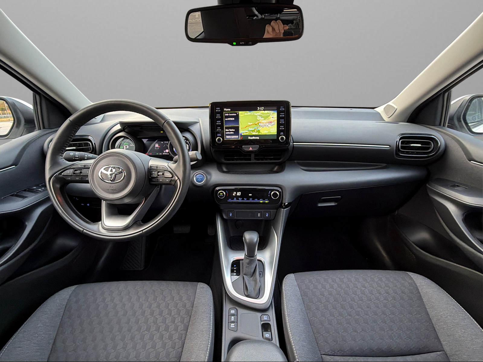 TOYOTA Yaris 1.5 VVT-i HSD Trend-image-5